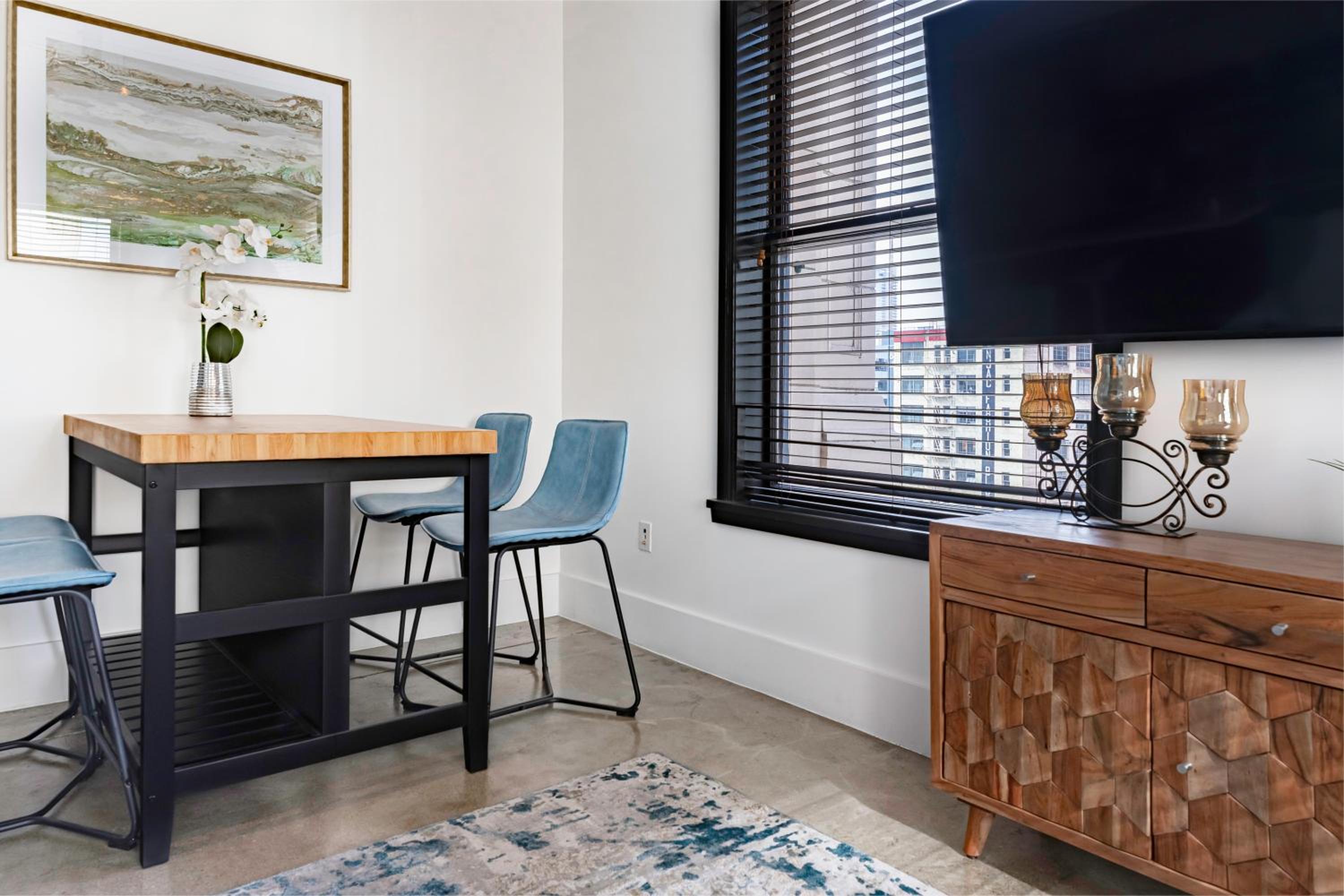 Gorgeous Apartment 2-bedroom 2-bathroom