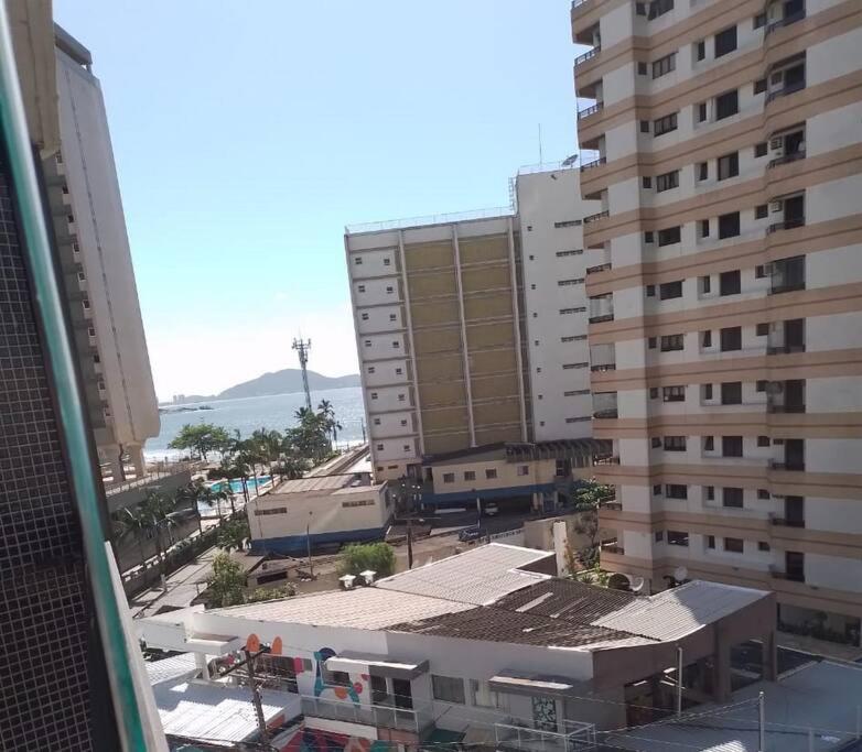 Apto Encantador c 2 Suites a Beira Mar no Guaruja