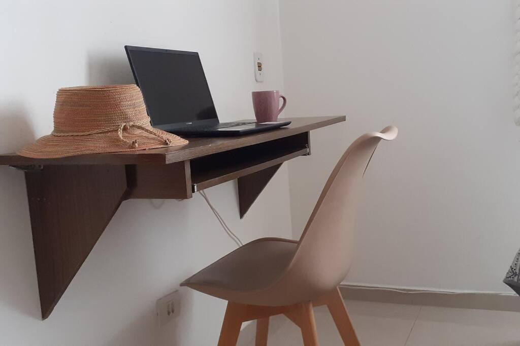 Apto Encantador c 2 Suites a Beira Mar no Guaruja