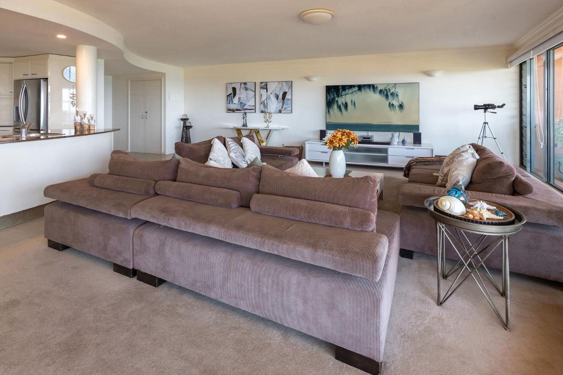 Le Point 702 Luxury and Views