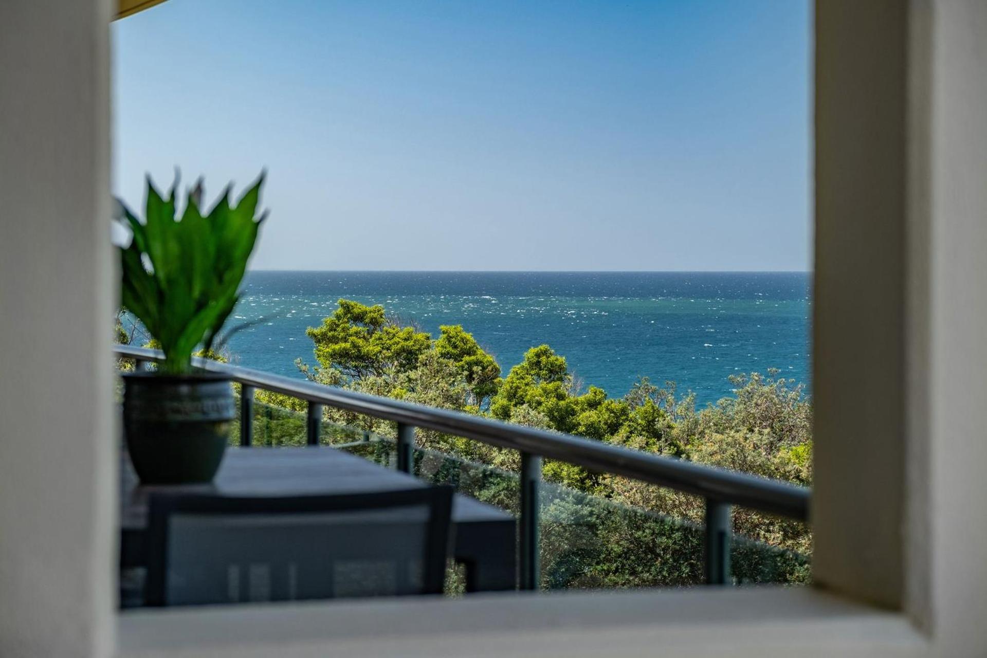 Le Point 702 Luxury and Views
