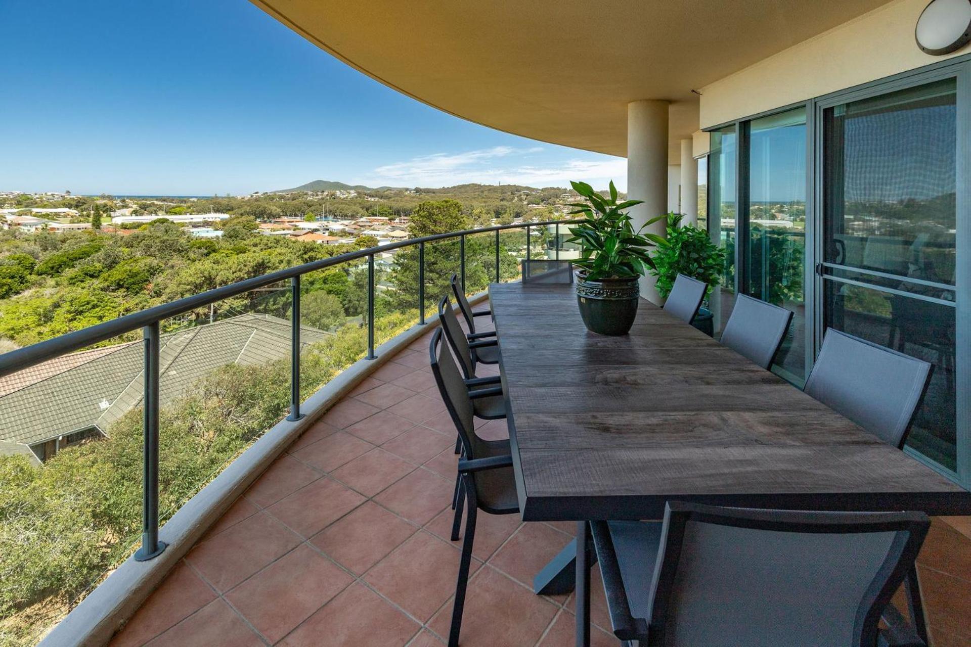 Le Point 702 Luxury and Views