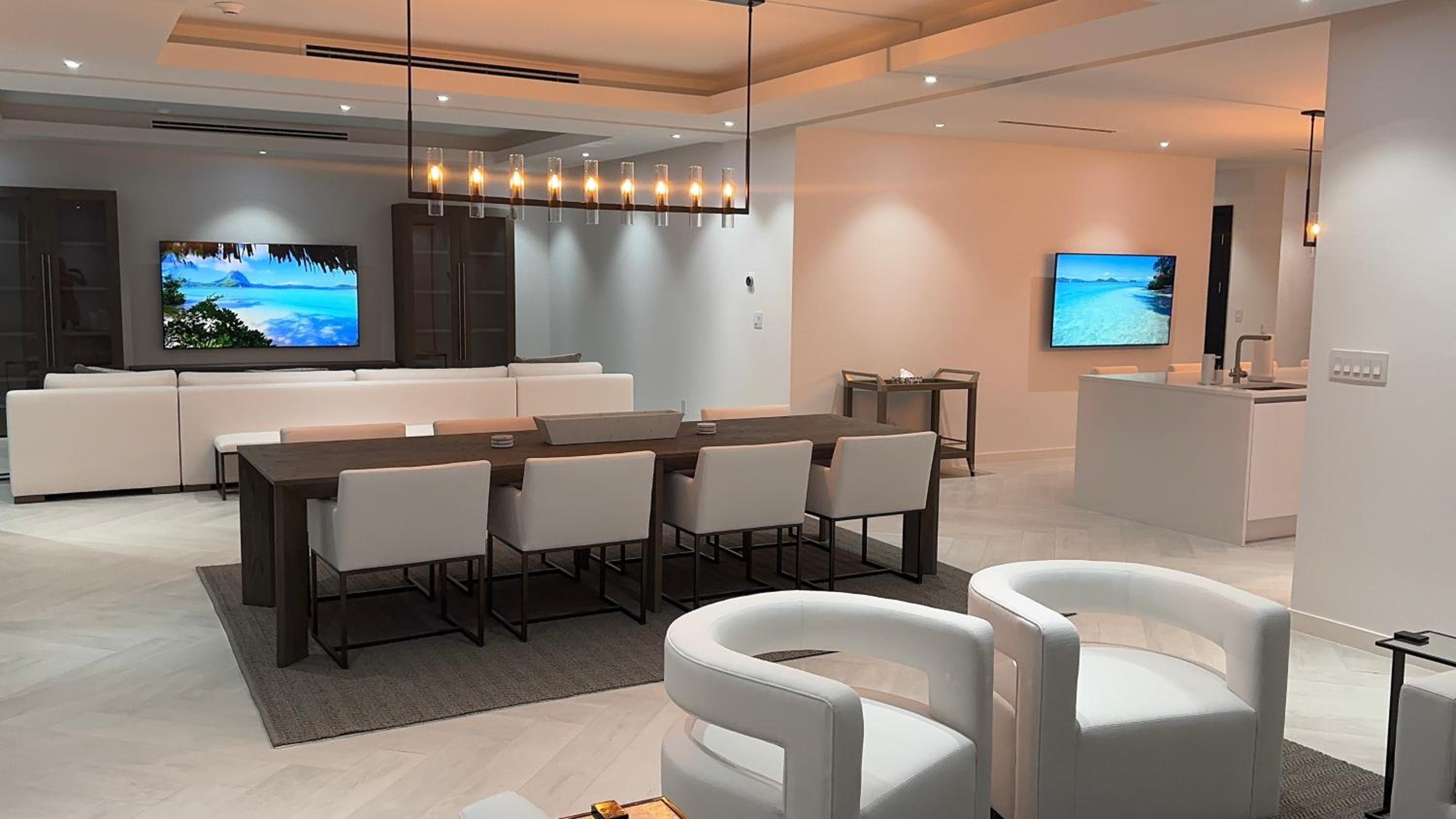Casablanca Bahamas- New Luxury Waterfront Condo, Palm Cay, The Bahamas