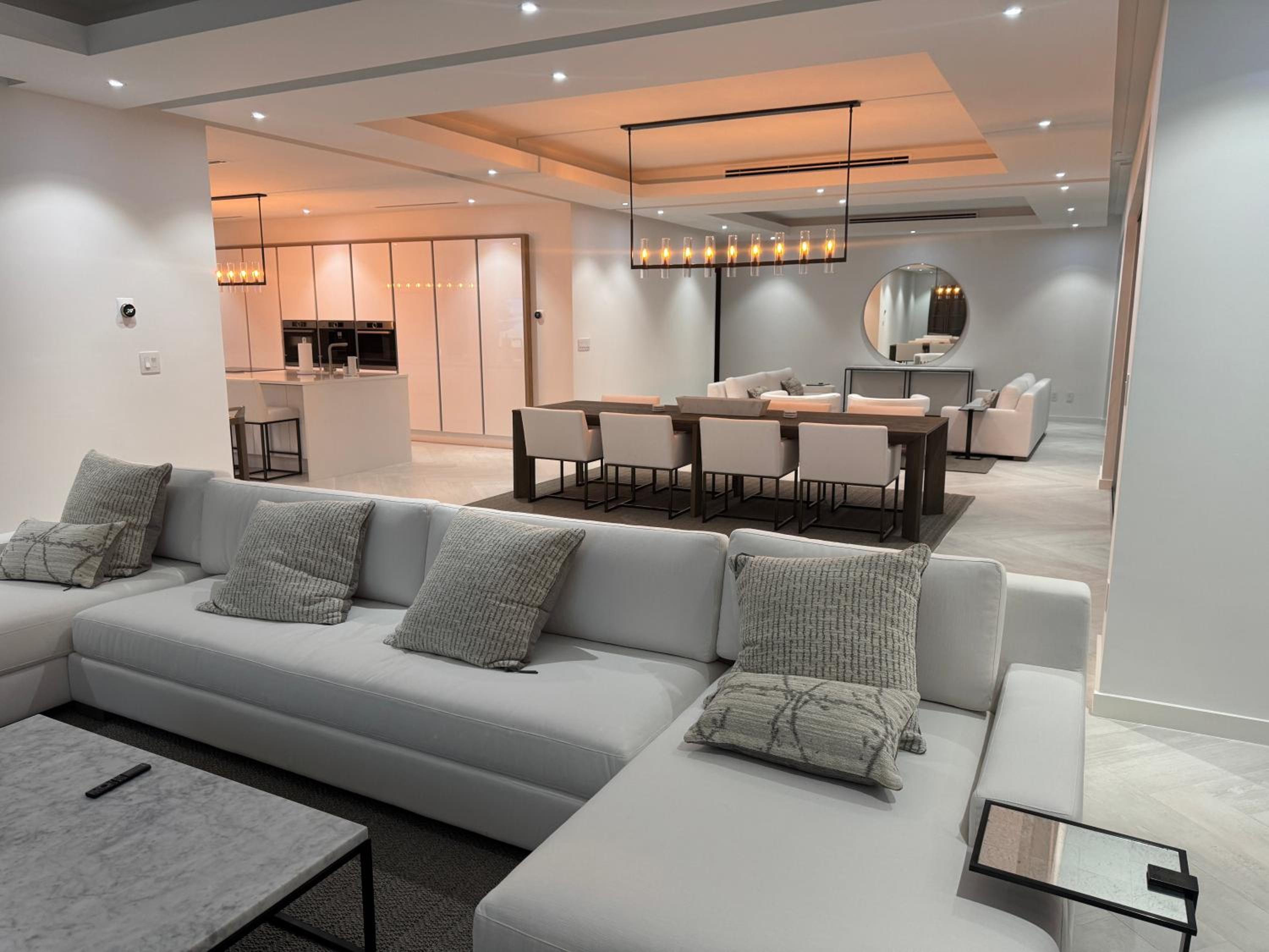Casablanca Bahamas- New Luxury Waterfront Condo, Palm Cay, The Bahamas