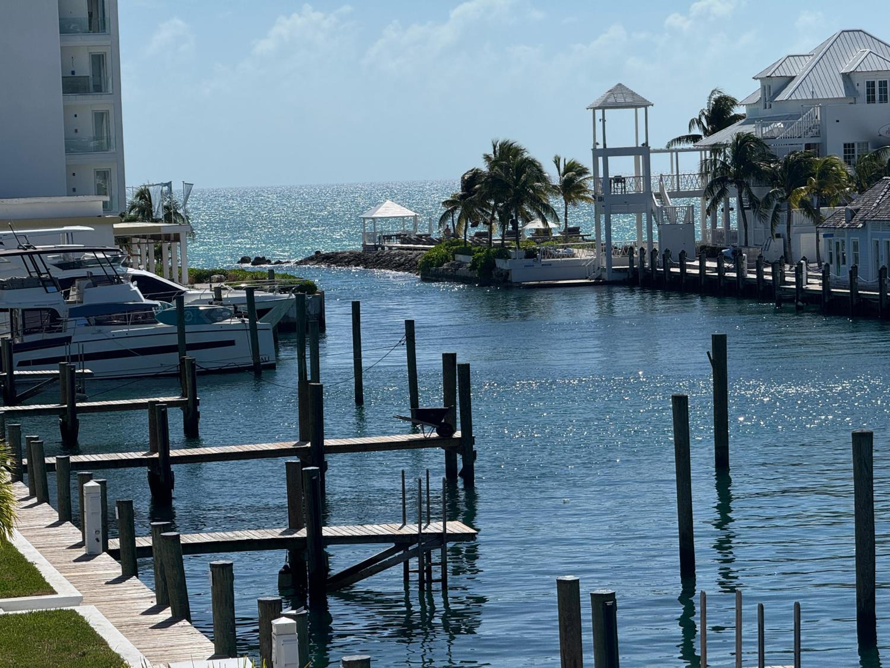Casablanca Bahamas- New Luxury Waterfront Condo, Palm Cay, The Bahamas