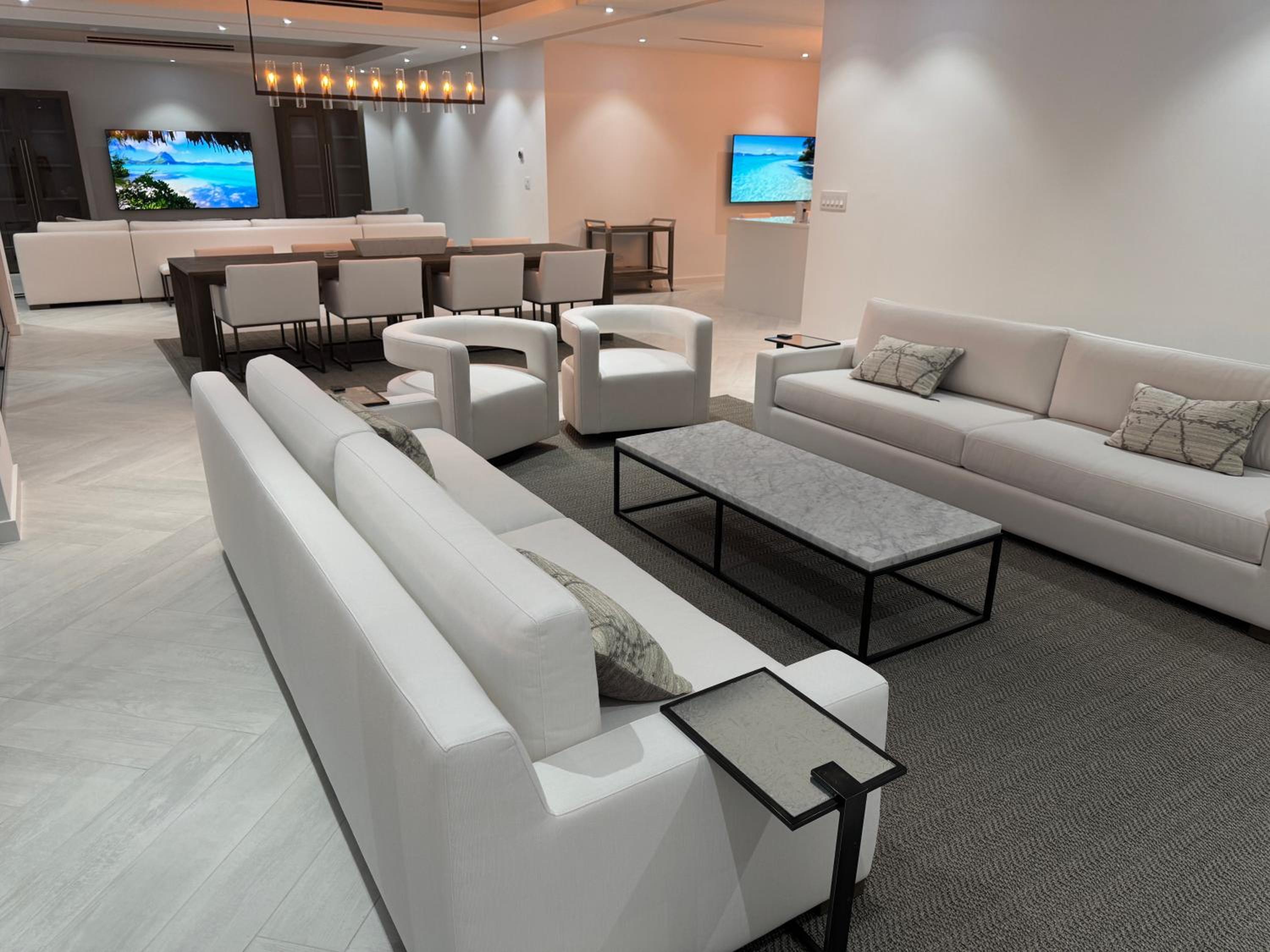 Casablanca Bahamas- New Luxury Waterfront Condo, Palm Cay, The Bahamas