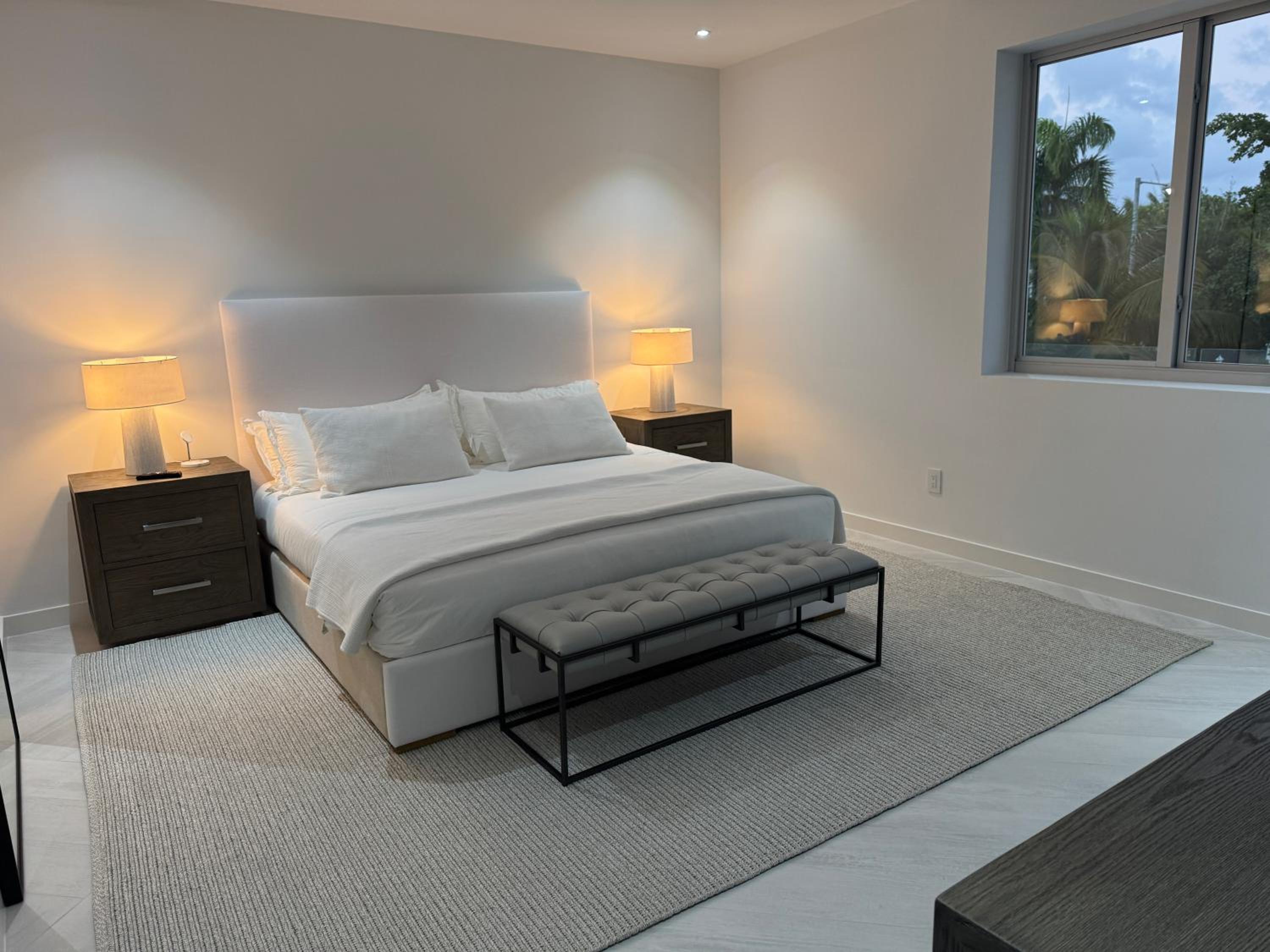 Casablanca Bahamas- New Luxury Waterfront Condo, Palm Cay, The Bahamas