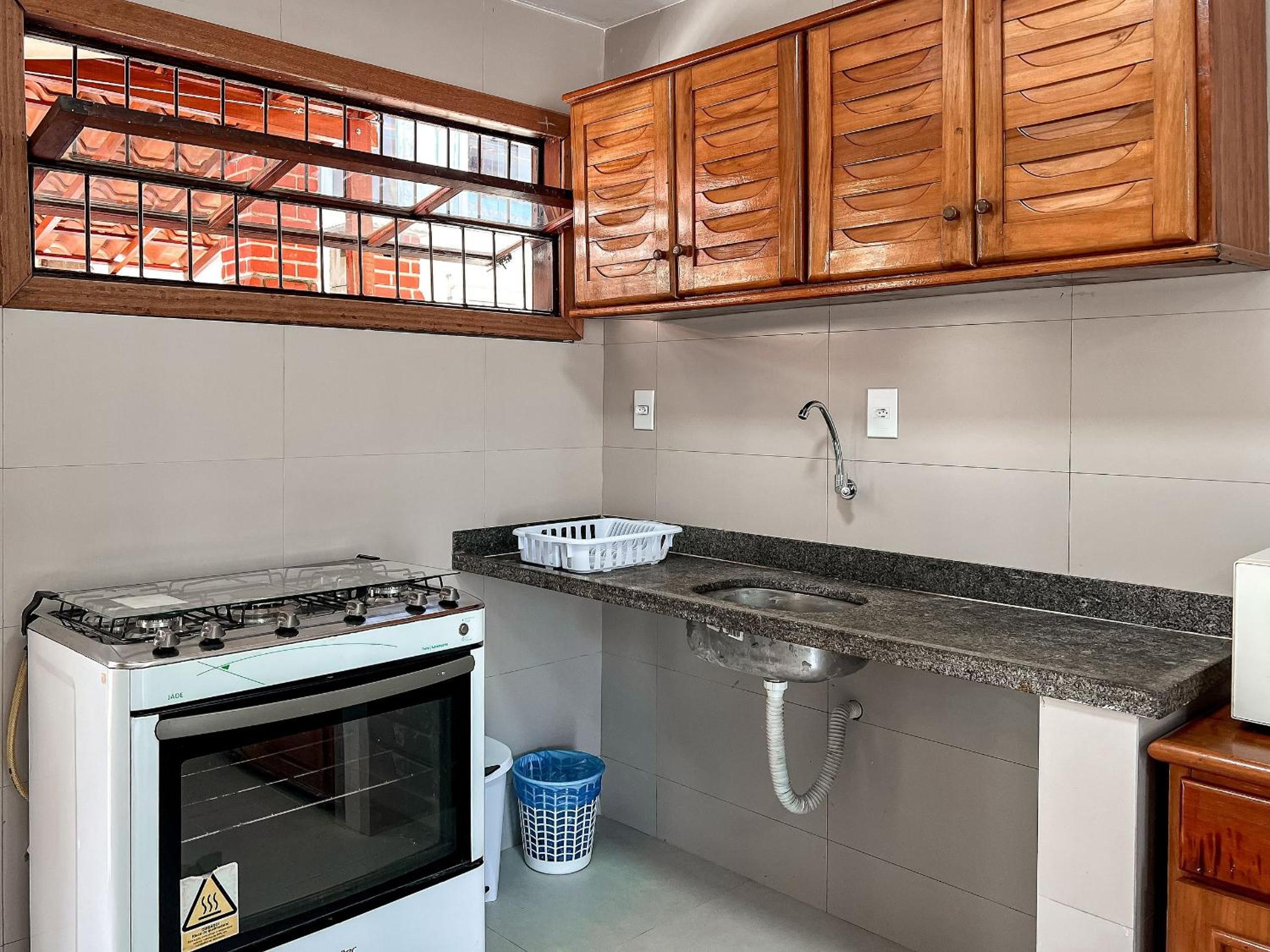 Casas com 2 suítes (ambas com ar split) e internet privativa 300MBPS, no Residencial Village do Bosque, condomínio com quiosques com churrasqueiras , pisci