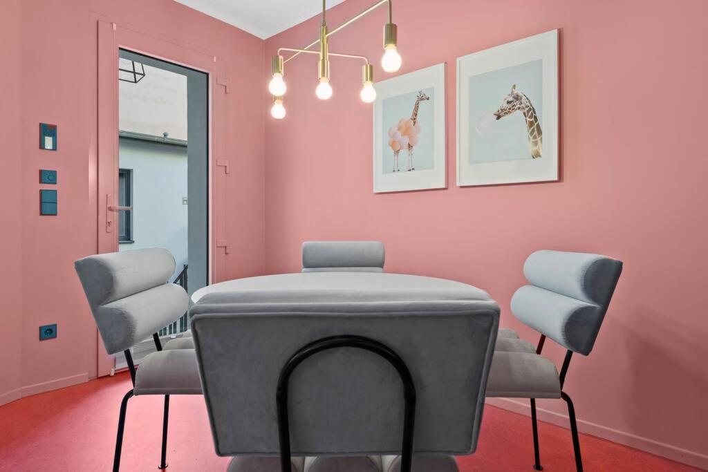Memphis Design Loft Duplex -40sqm- near Antonplatz