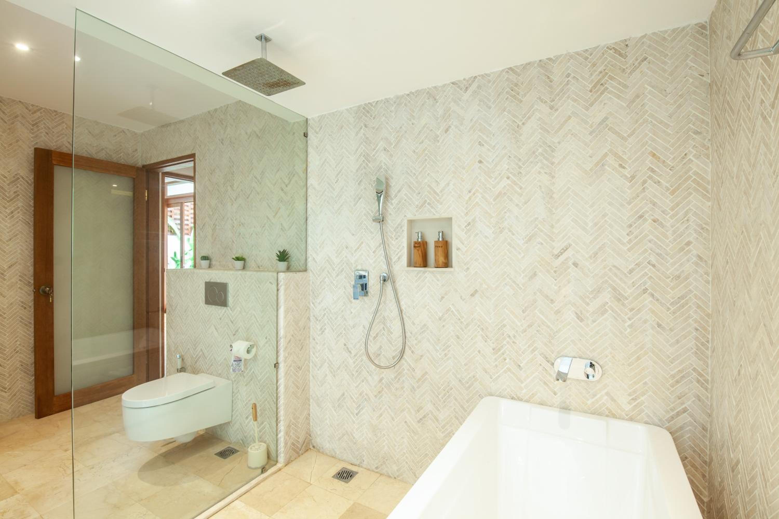 Payapaya Seminyak luxury vila 4 BR near beach potato head