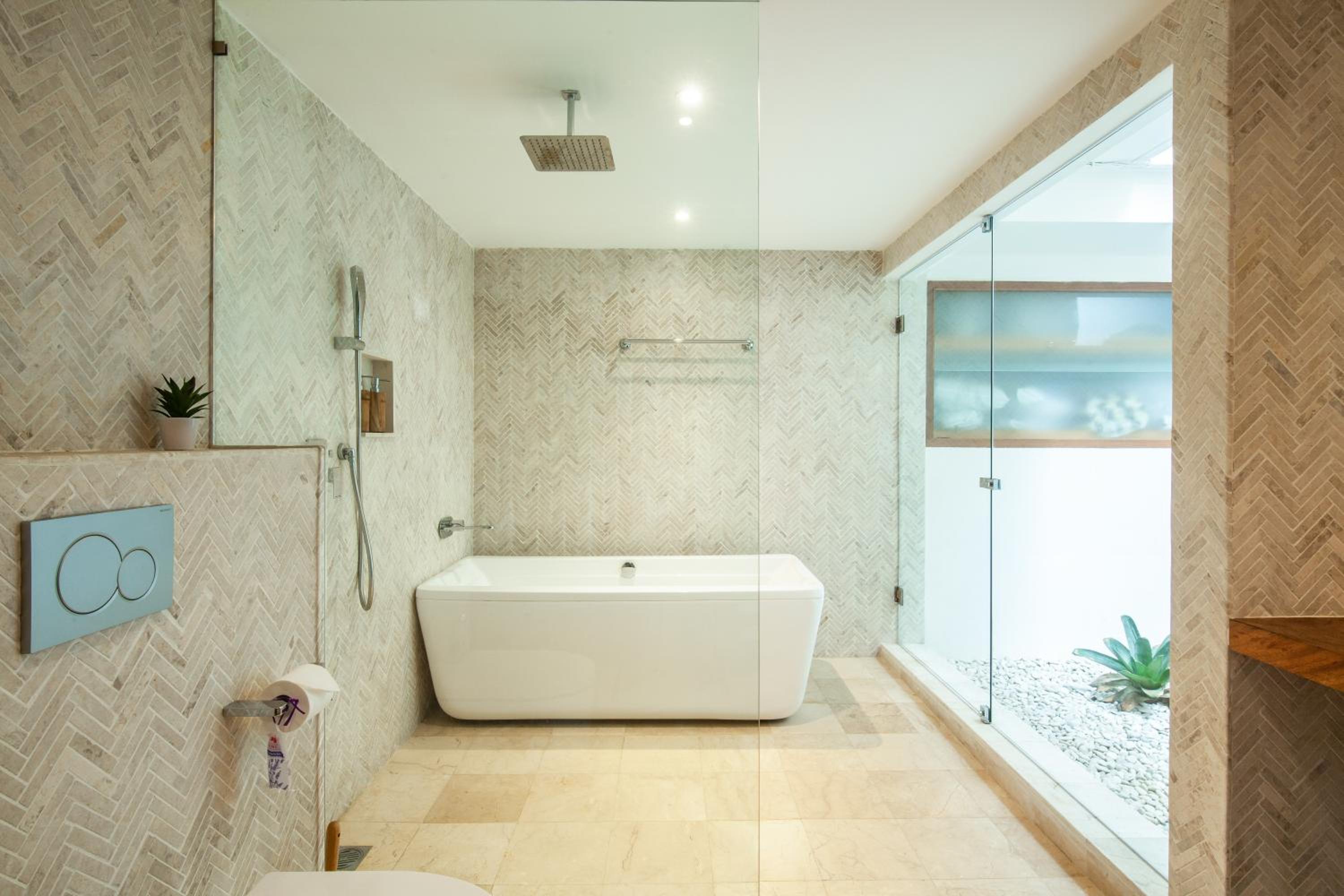 Payapaya Seminyak luxury vila 4 BR near beach potato head