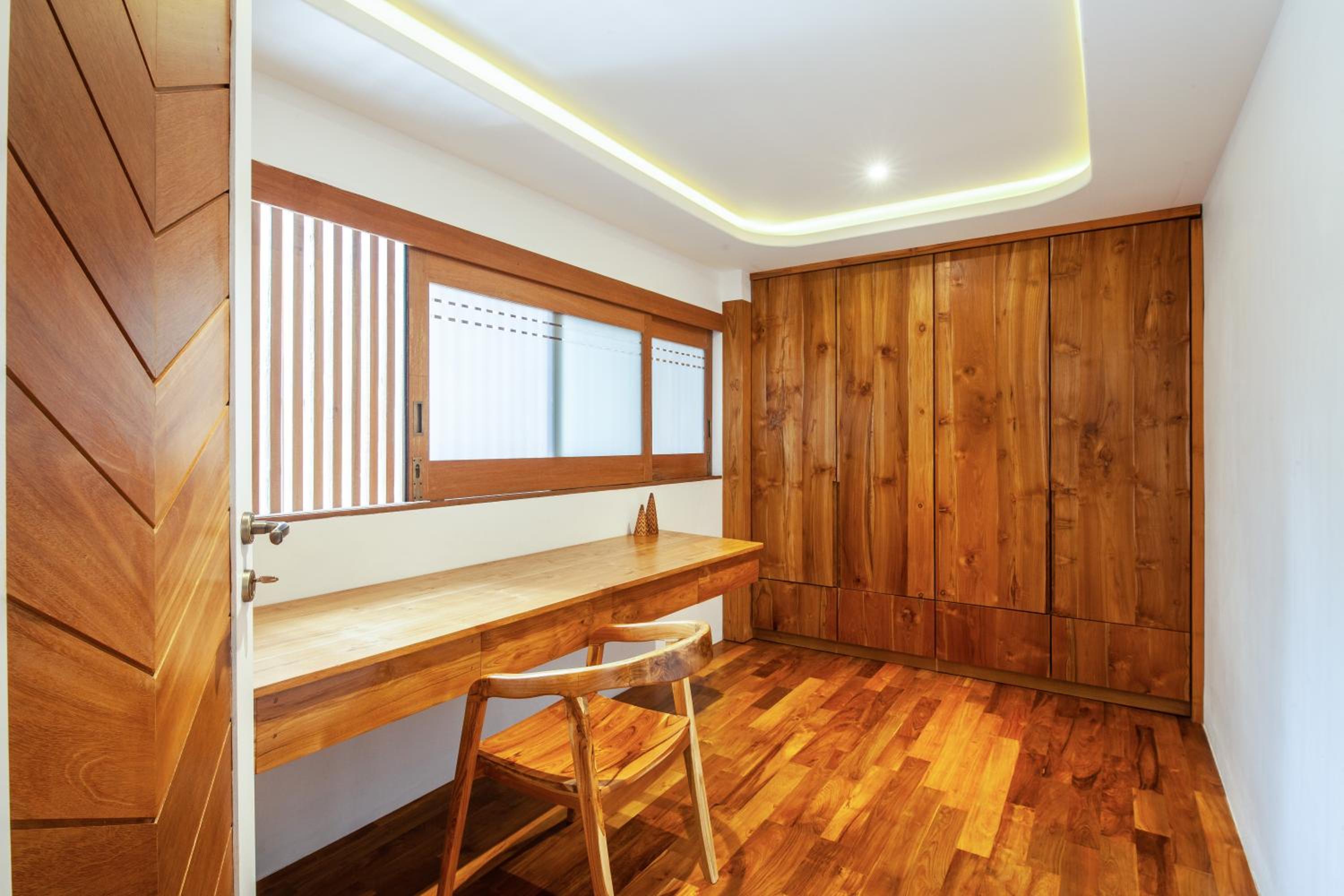Payapaya Seminyak luxury vila 4 BR near beach potato head