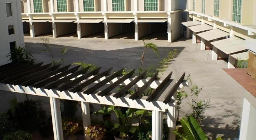 Regal Plaza Hotel