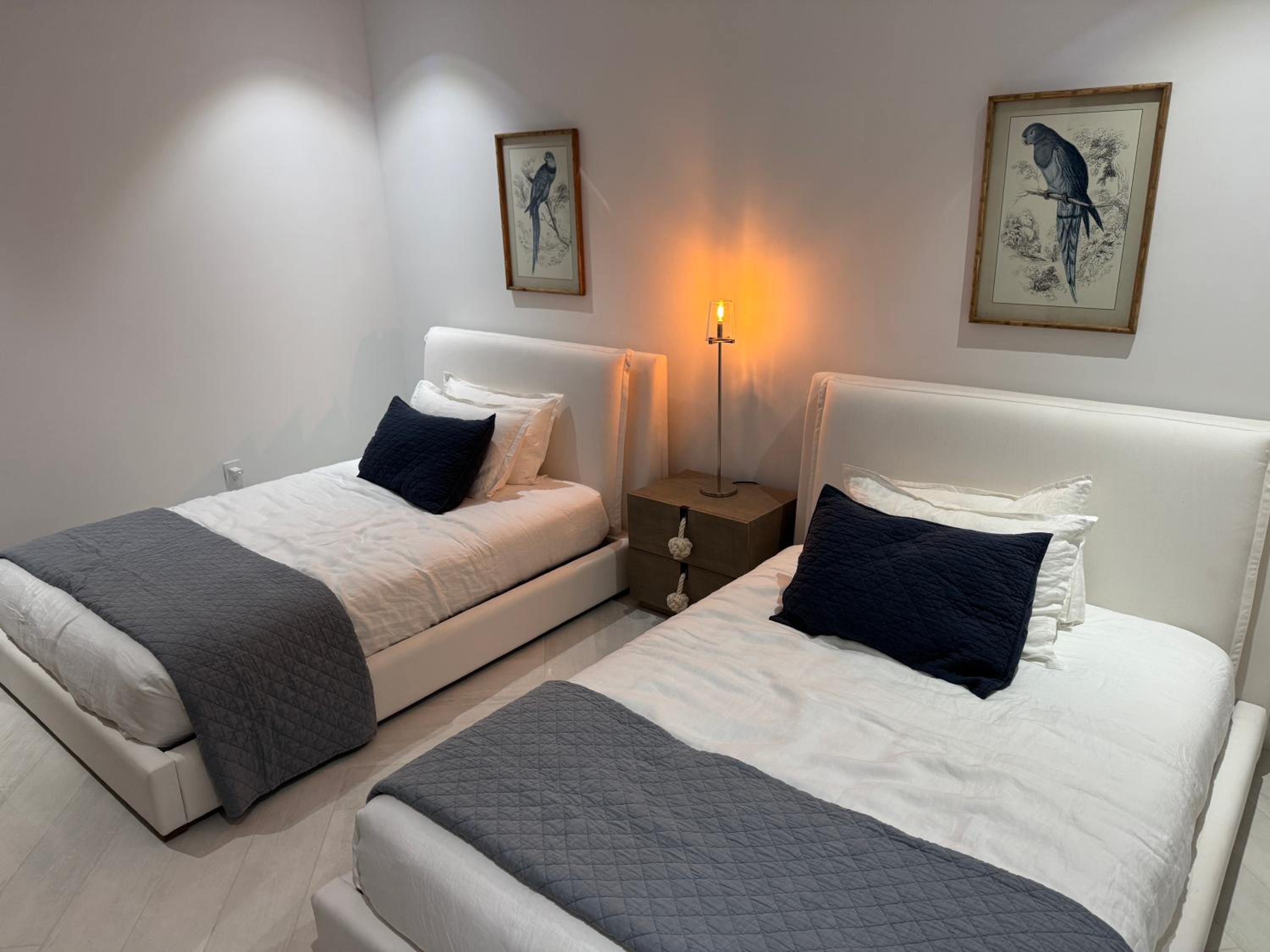 Casablanca Bahamas- New Luxury Waterfront Condo, Palm Cay, The Bahamas