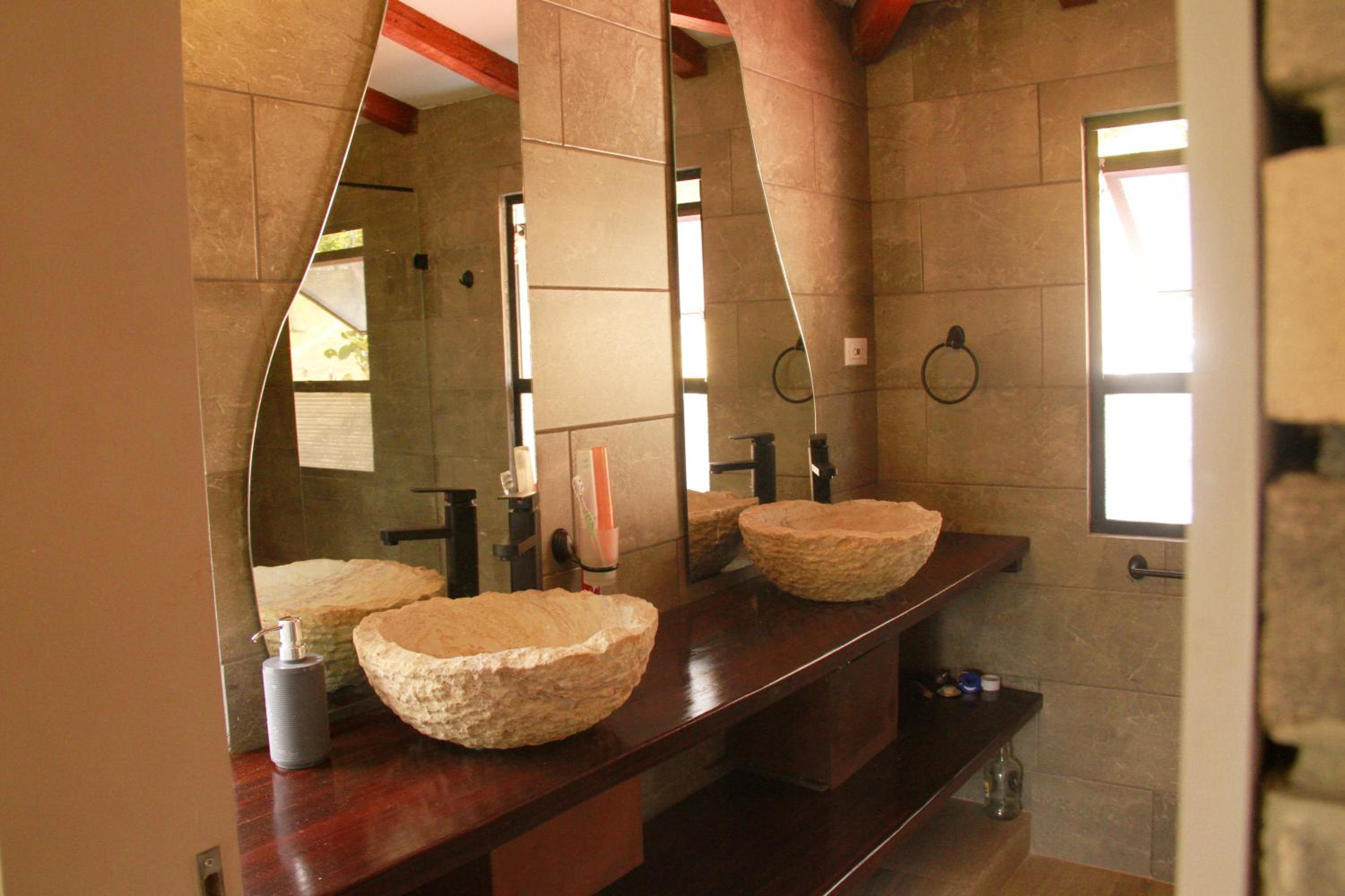 Casa Maroni- Suite refugio del bosque y Suite refugio de la Fuente