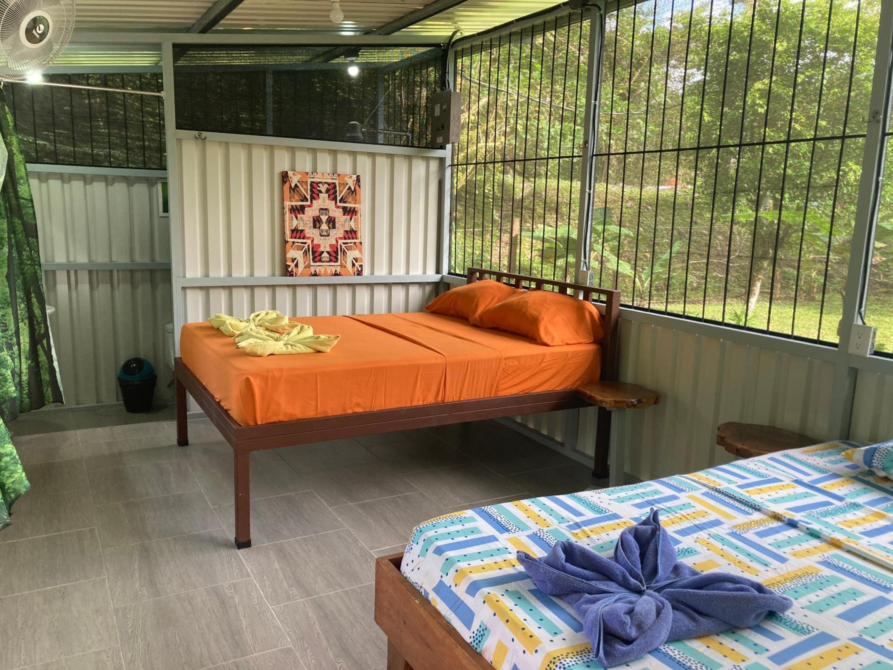 YEJOS Jungle Lodge