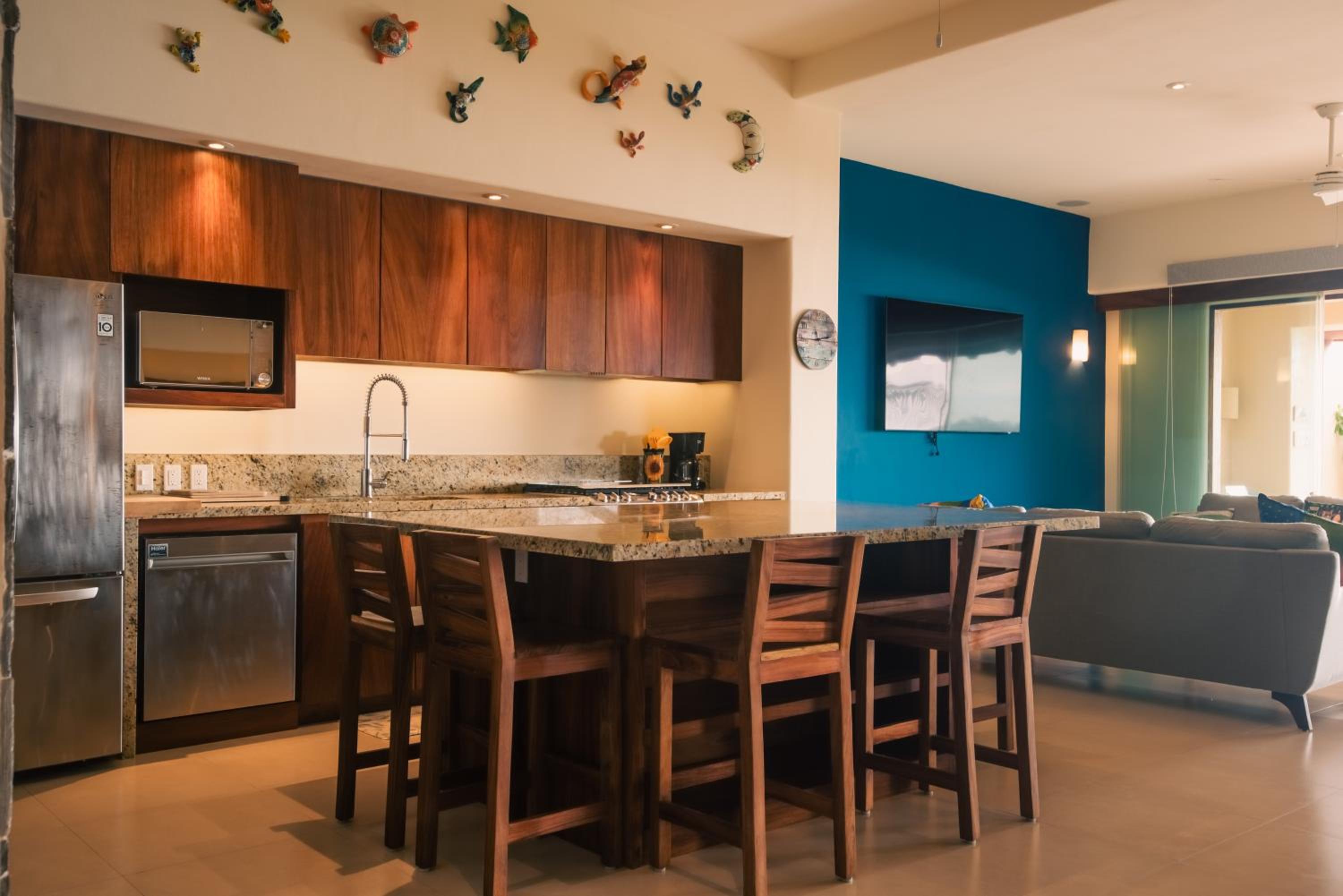 Playa Blanca 24, Luxury Beachfront Apartments