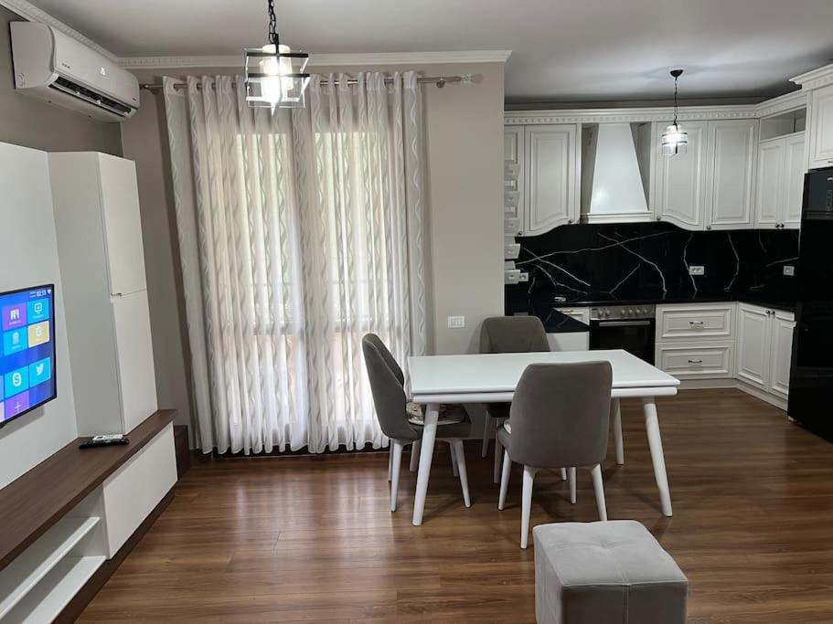 Botanic Luxury Apartment Tirana