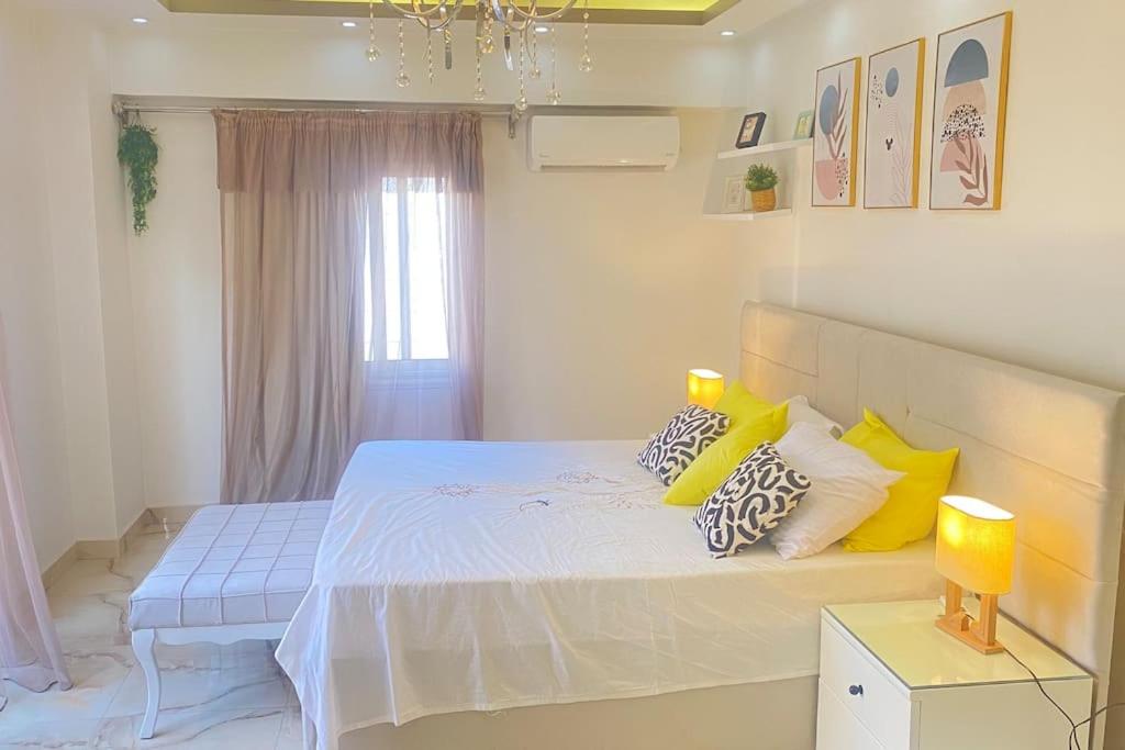 Modern 3BD in the middle of fifth settlement for families only