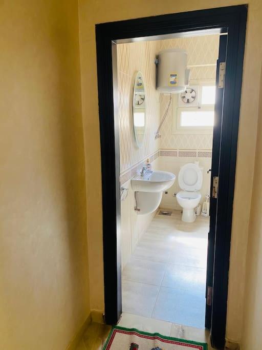 Modern 3BD in the middle of fifth settlement for families only