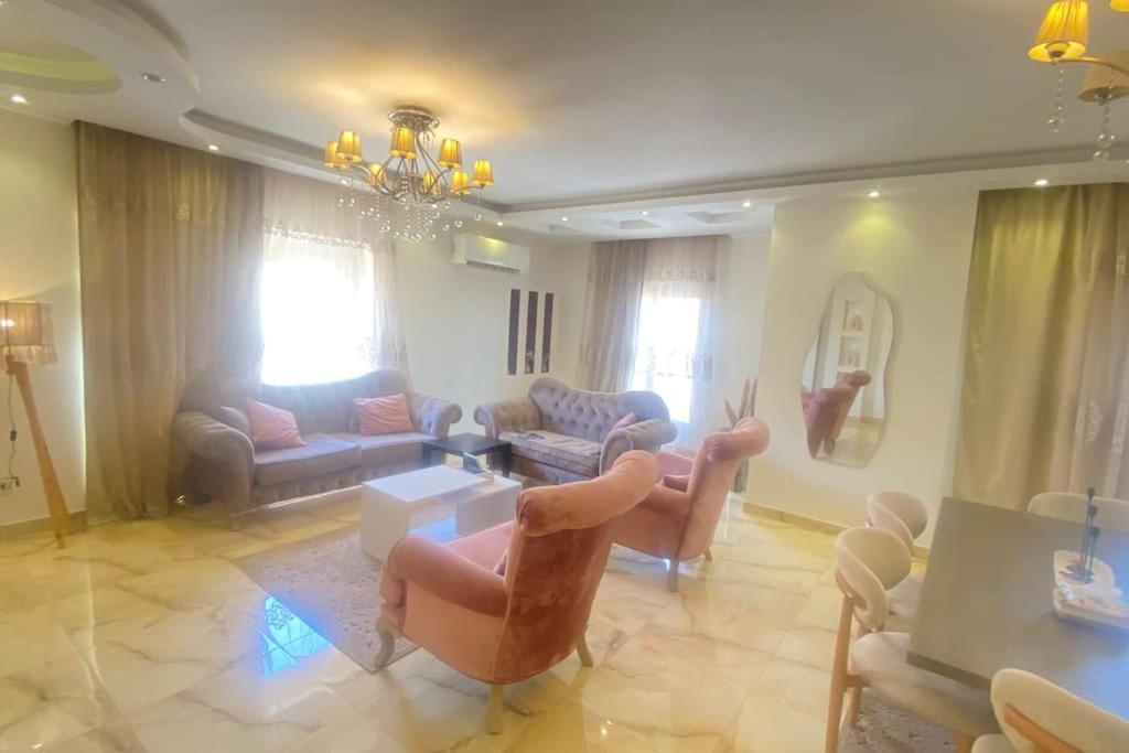 Modern 3BD in the middle of fifth settlement for families only