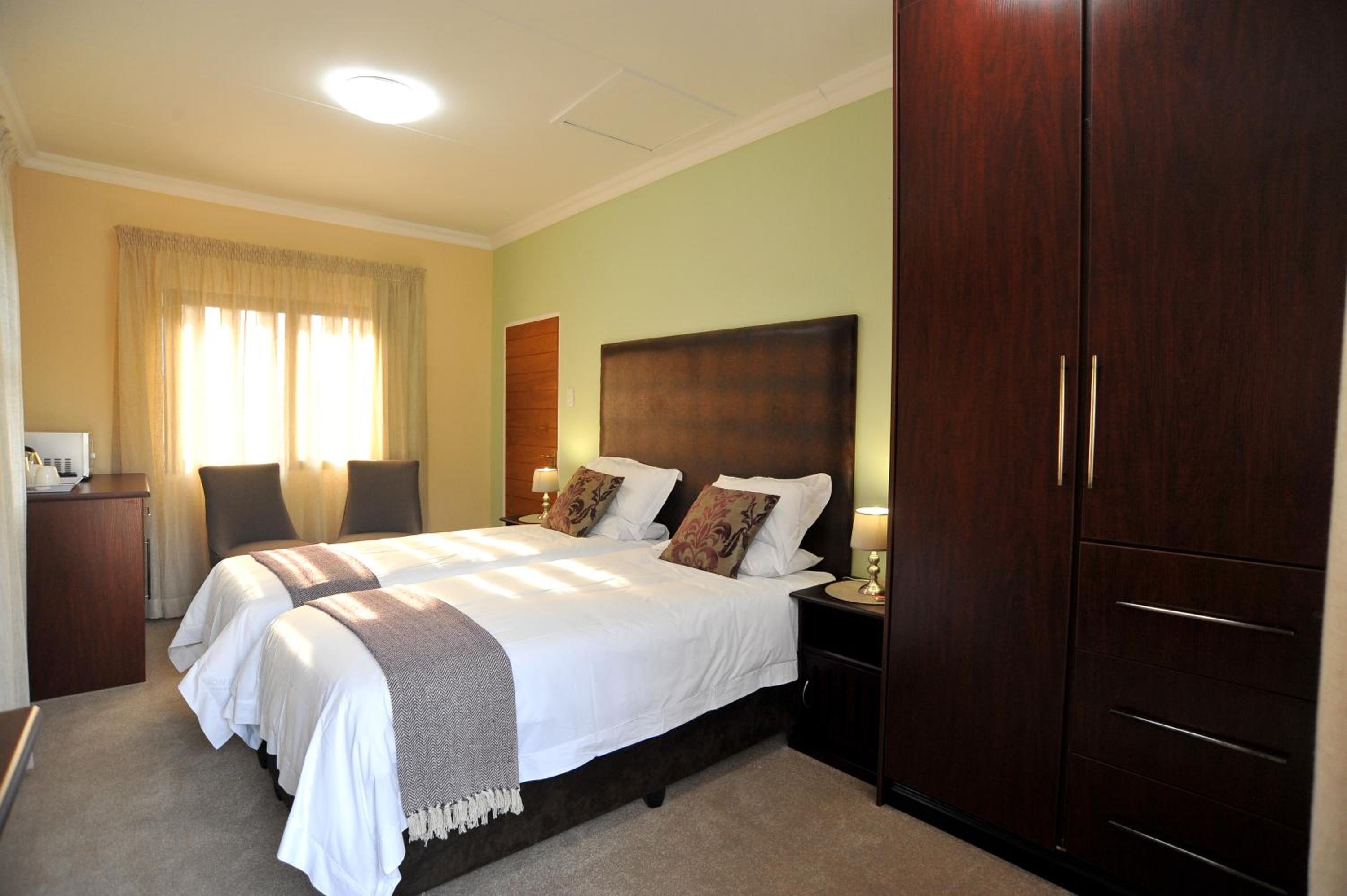 Sunset Manor Guest House