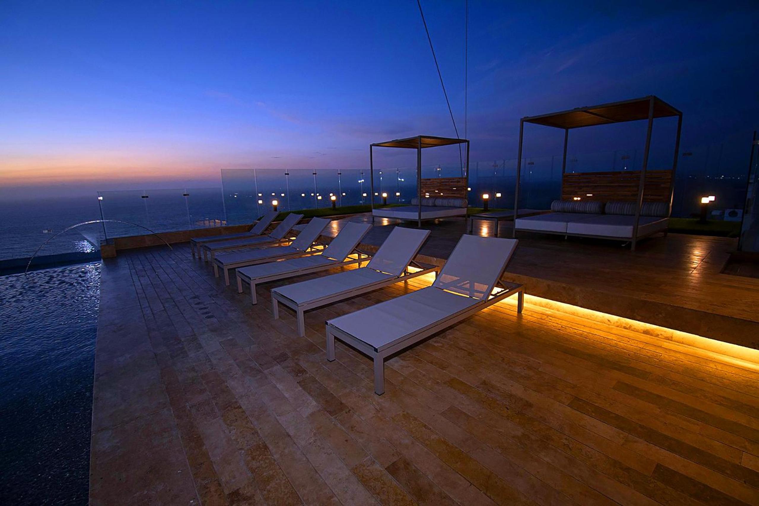 Sea Views from Murano Centro: Pool, Hot Tub and More