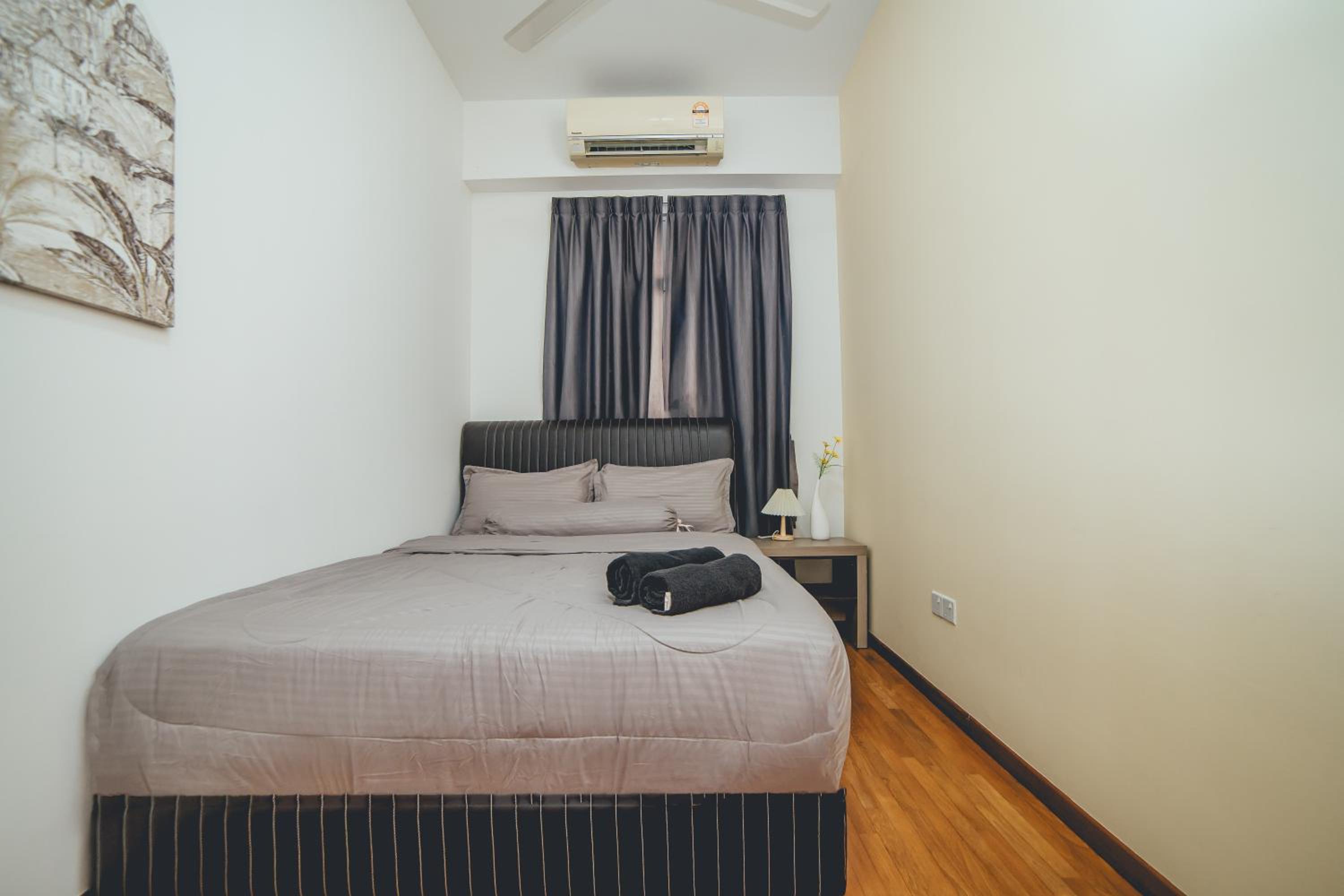 Grandview Stylish Living 3BR8pax Pooltable by Our Stay