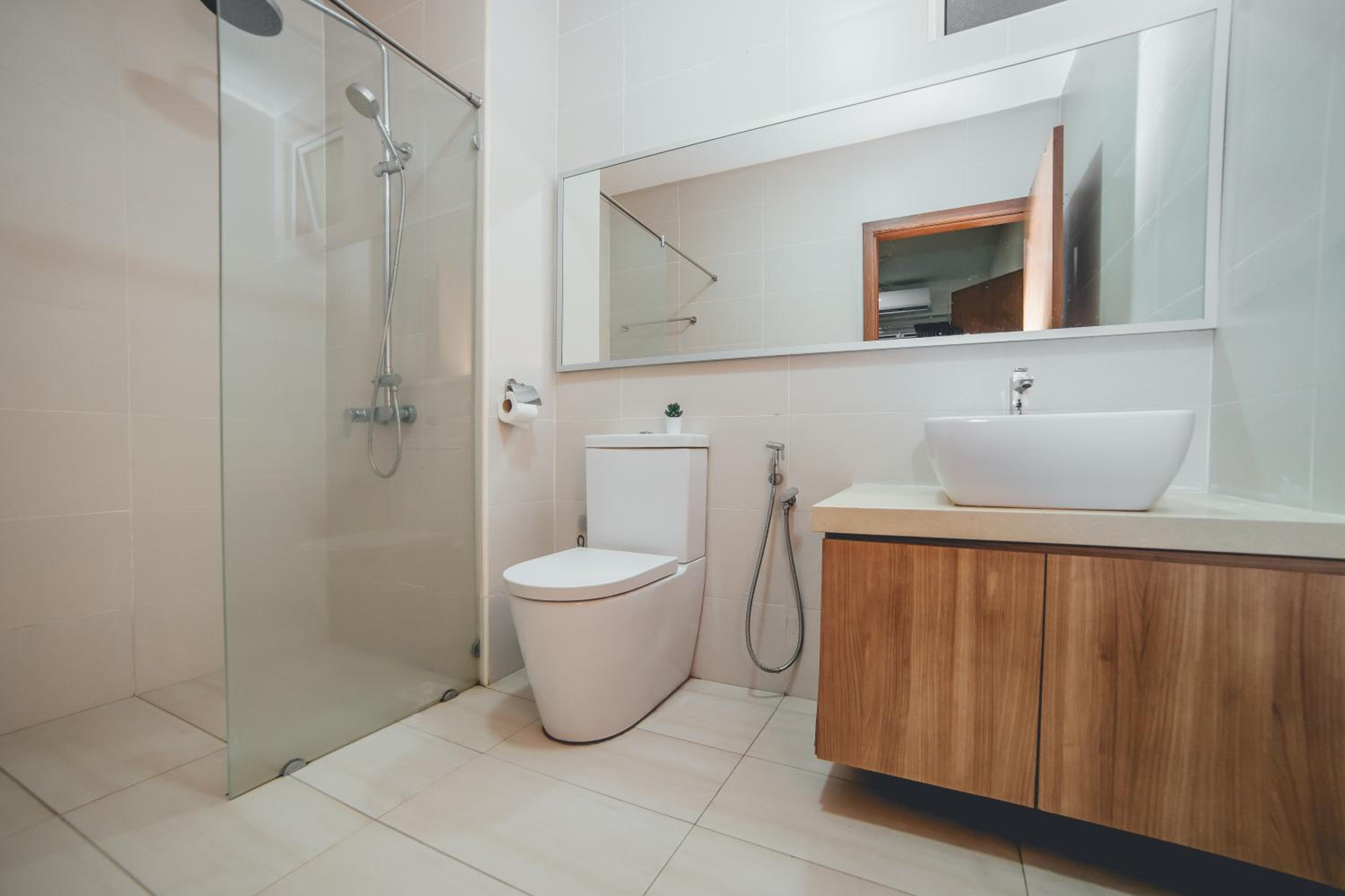 Grandview Stylish Living 3BR8pax Pooltable by Our Stay