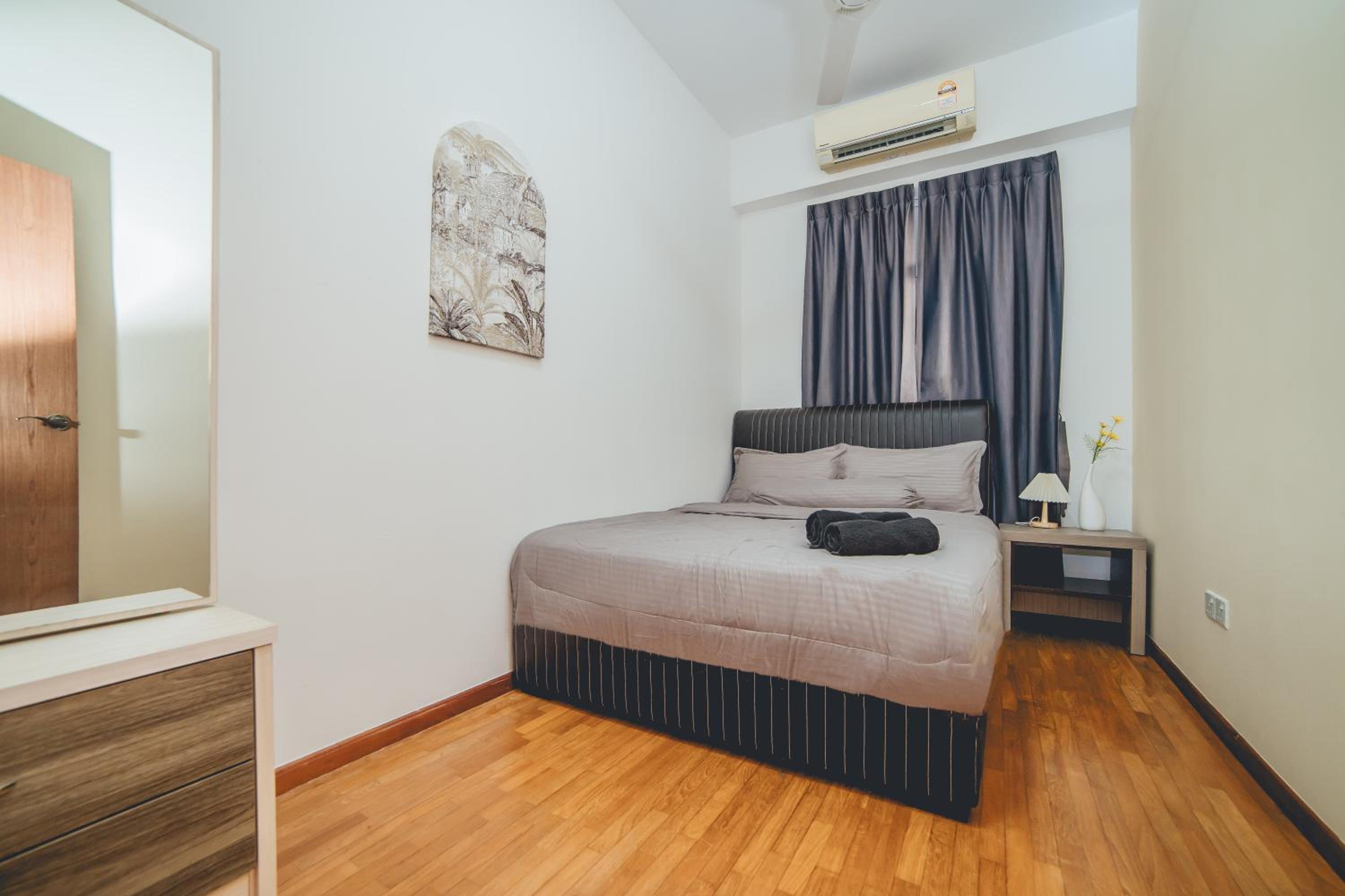 Grandview Stylish Living 3BR8pax Pooltable by Our Stay