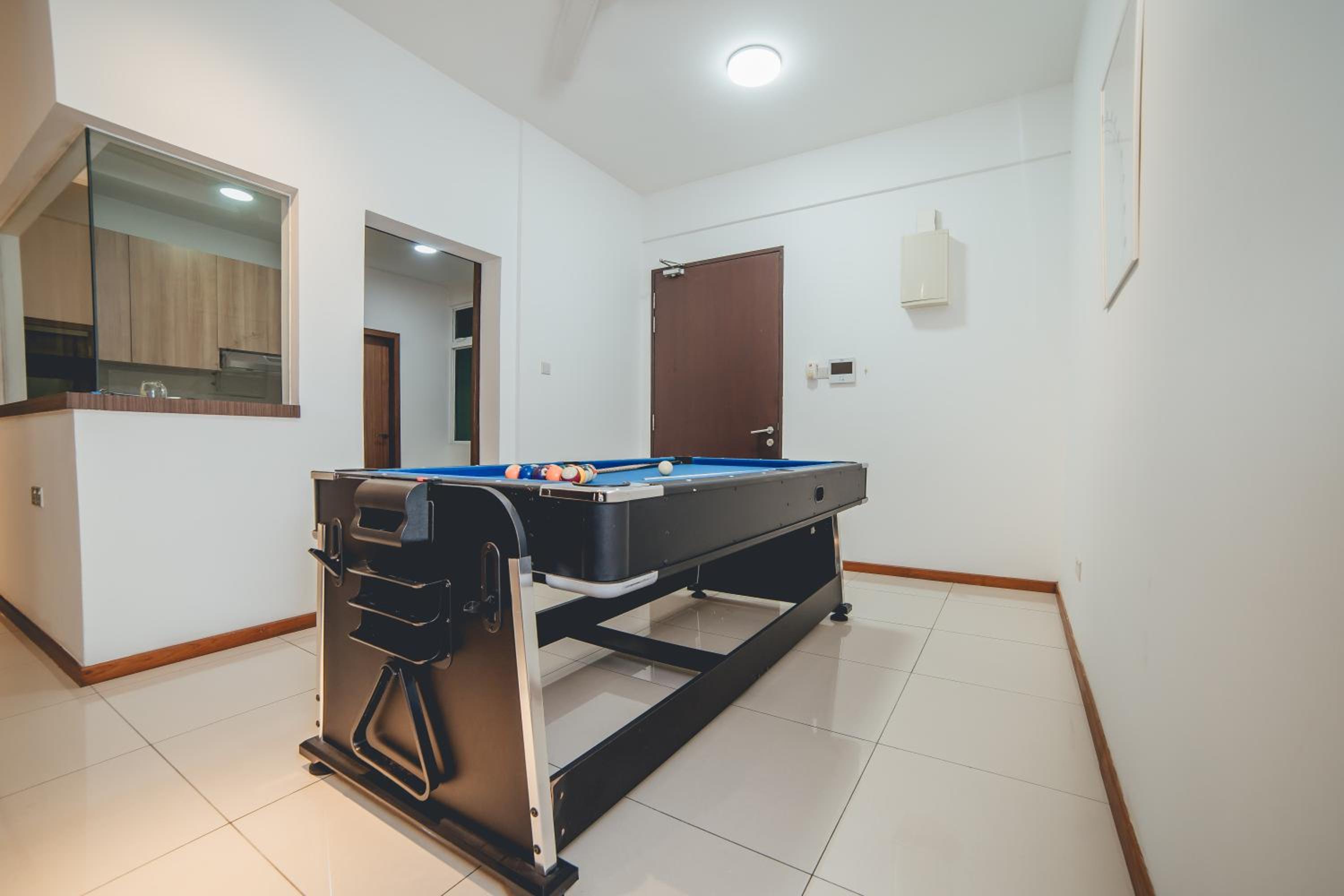 Grandview Stylish Living 3BR8pax Pooltable by Our Stay