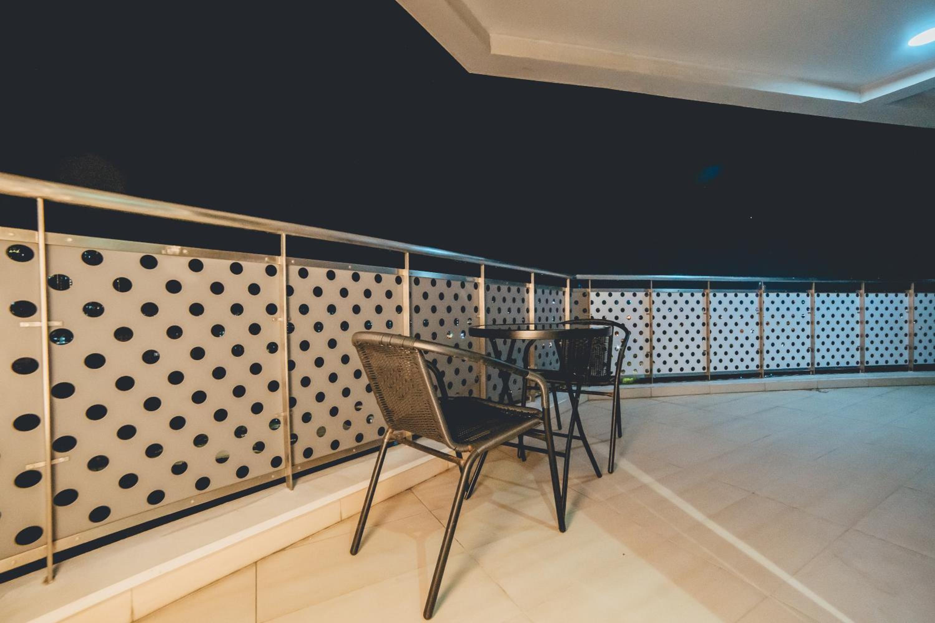 Grandview Stylish Living 3BR8pax Pooltable by Our Stay