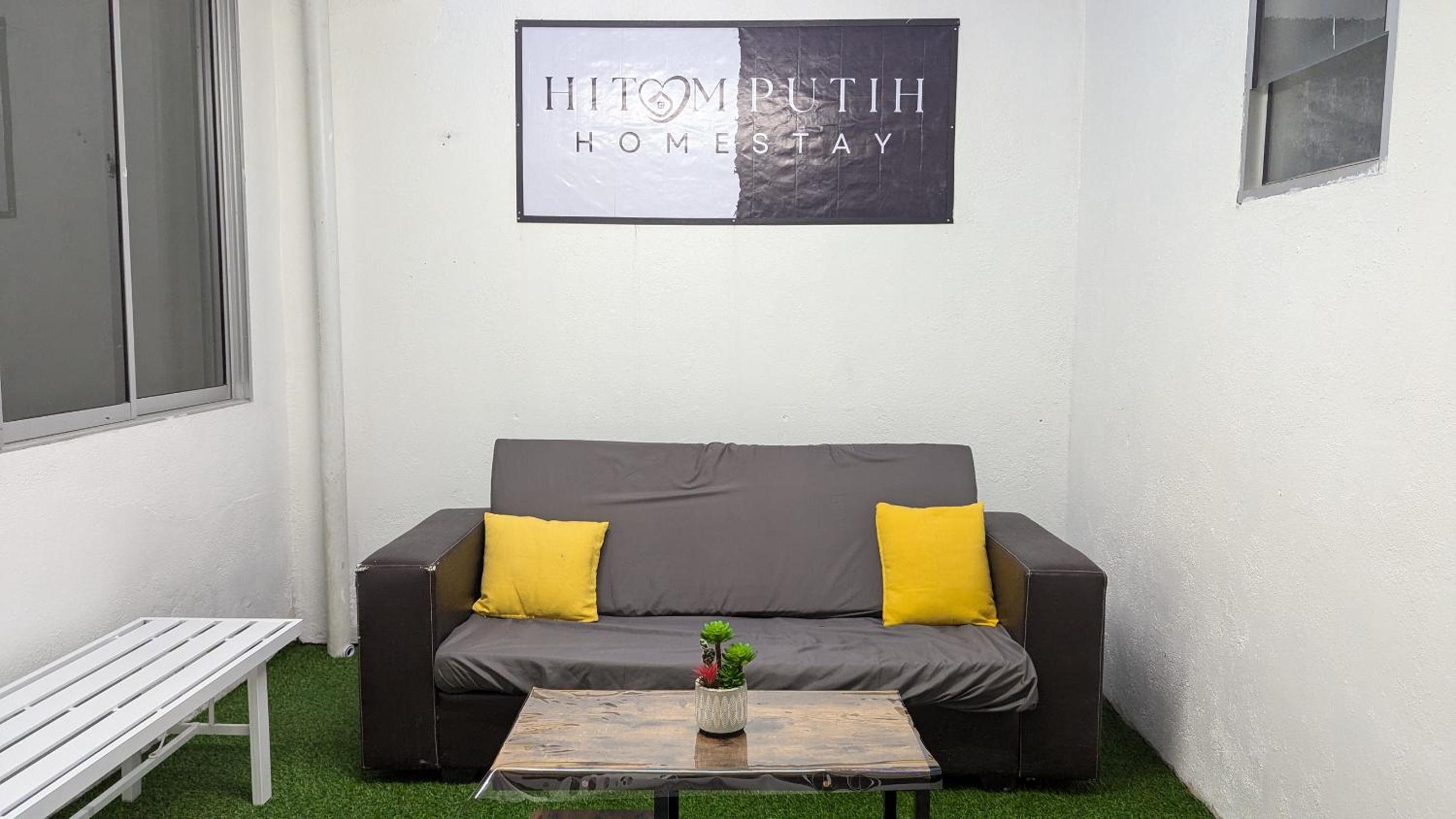 Homestay Kemaman - Hitam Putih Homestay photo 6