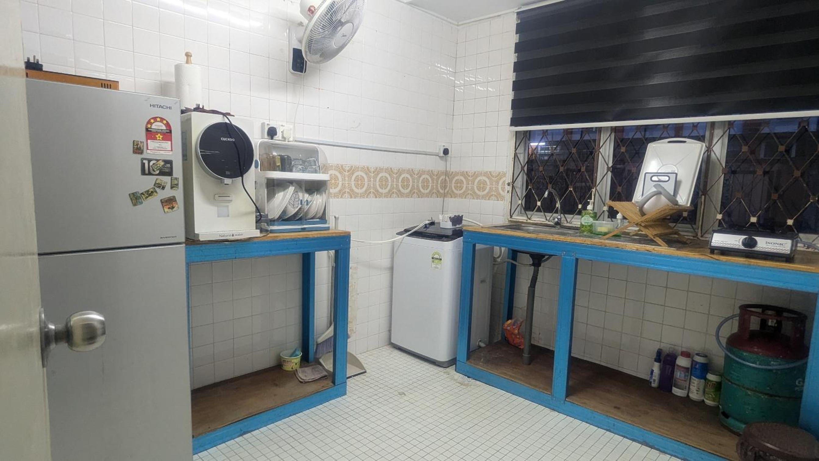 Homestay Kemaman - Hitam Putih Homestay