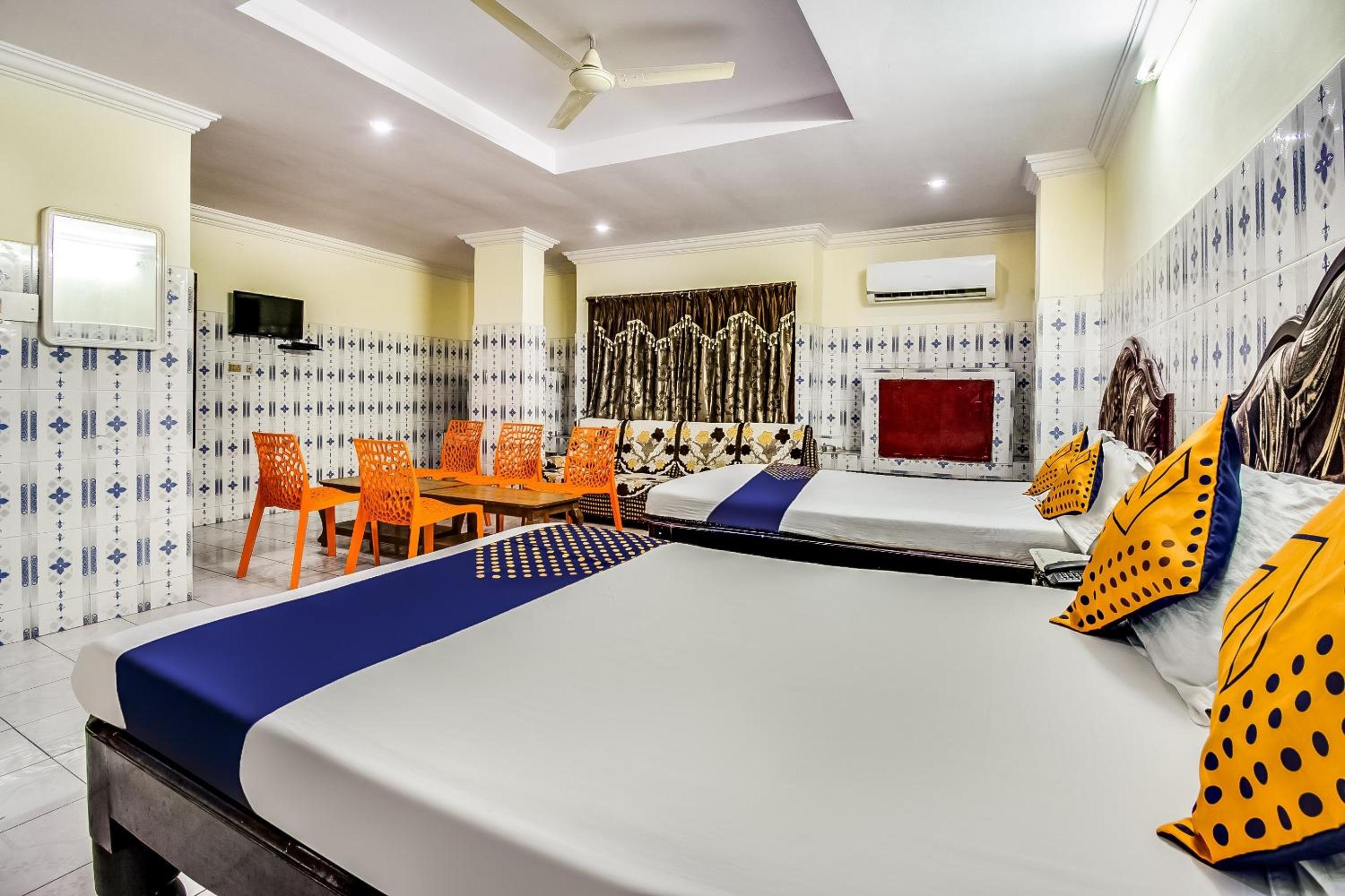 SPOT ON Sri Surya Lodge view 5