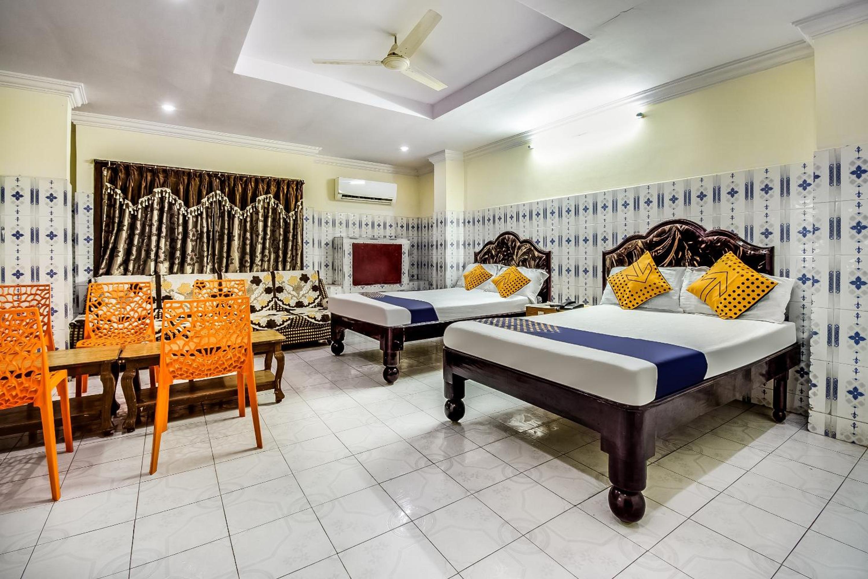 SPOT ON Sri Surya Lodge view 4