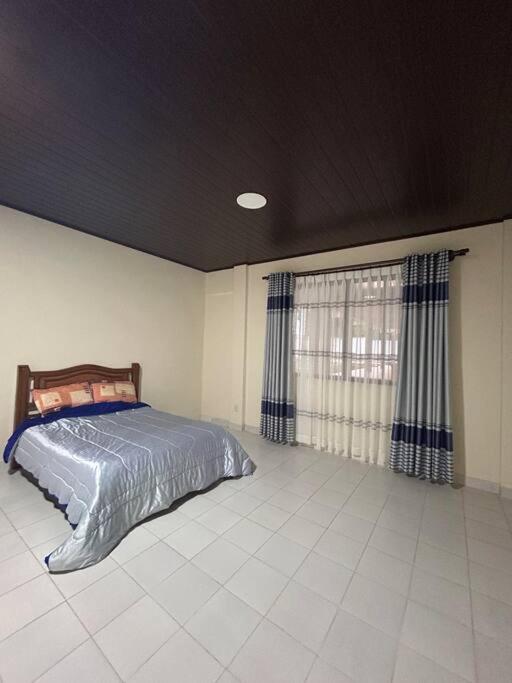 Casa con piscina en Tarija