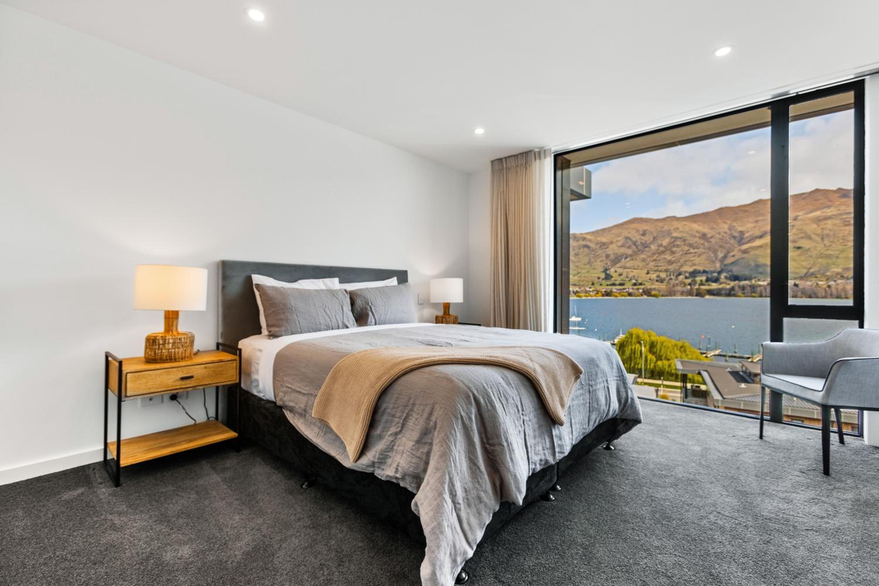 Penthouse with Marina Views - Studio or Two Bedroom Apartment view 2