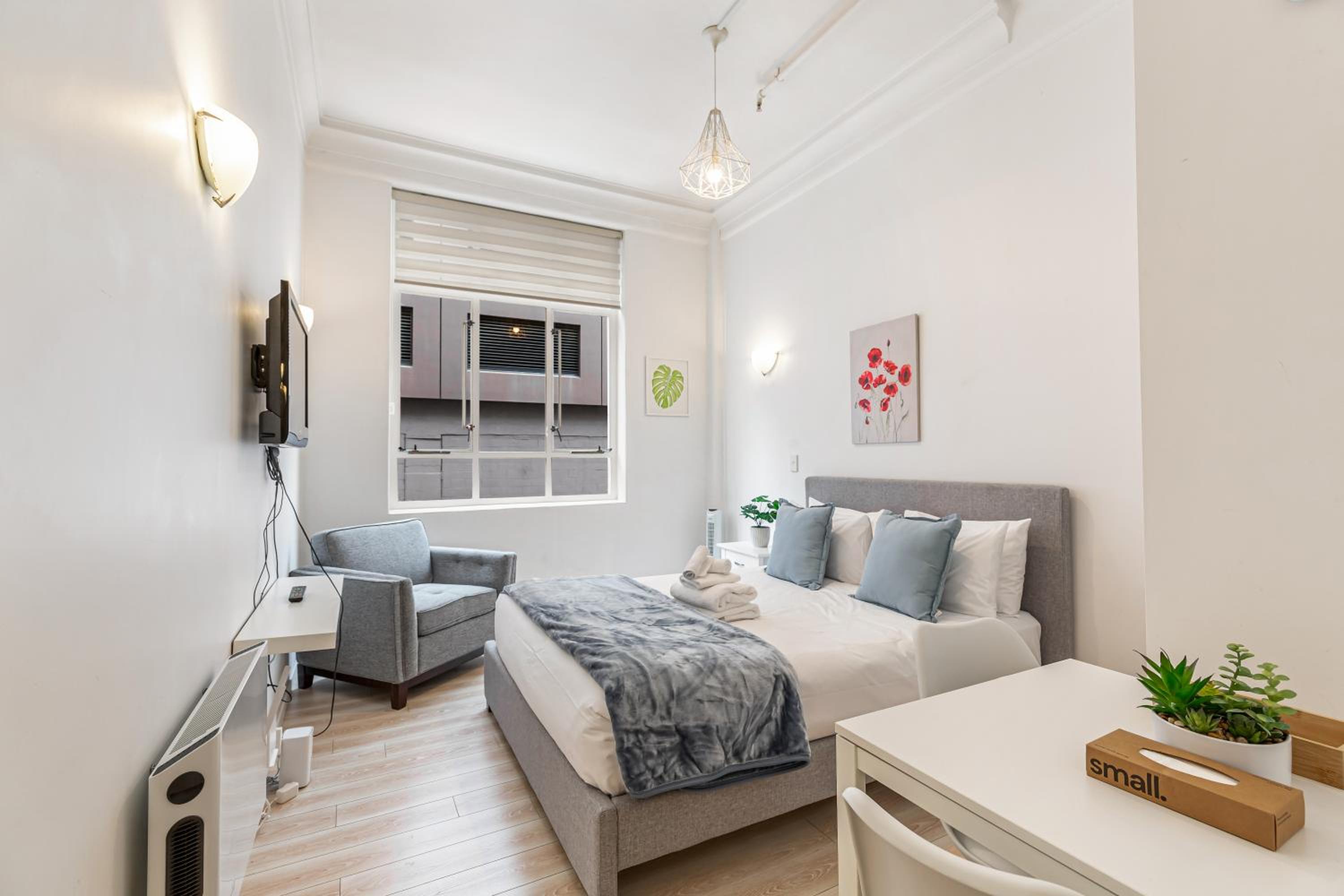 Queen St Studio Central and Cozy Retreat view 4