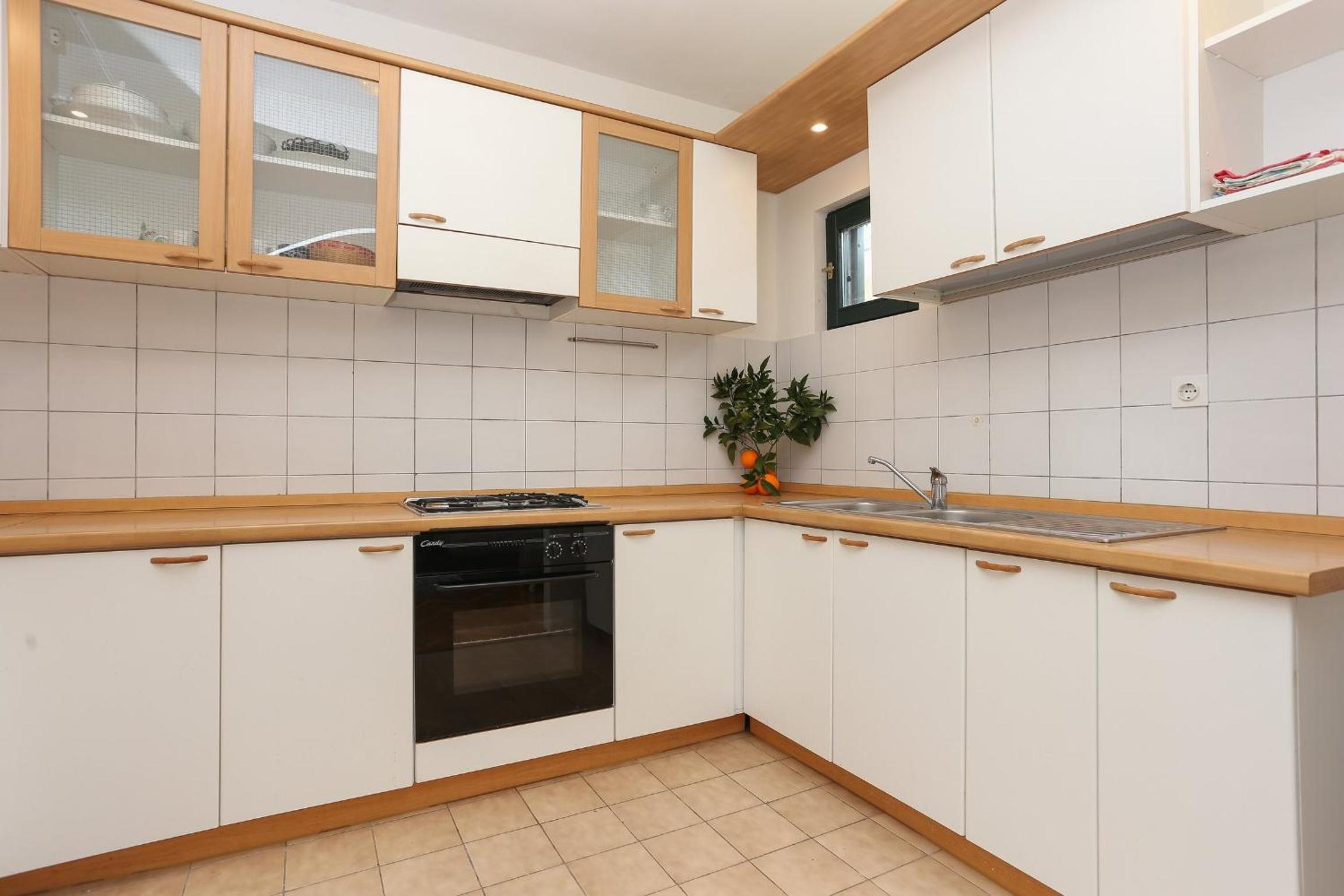 Sunny Elegant Apartments in Trogir view 4