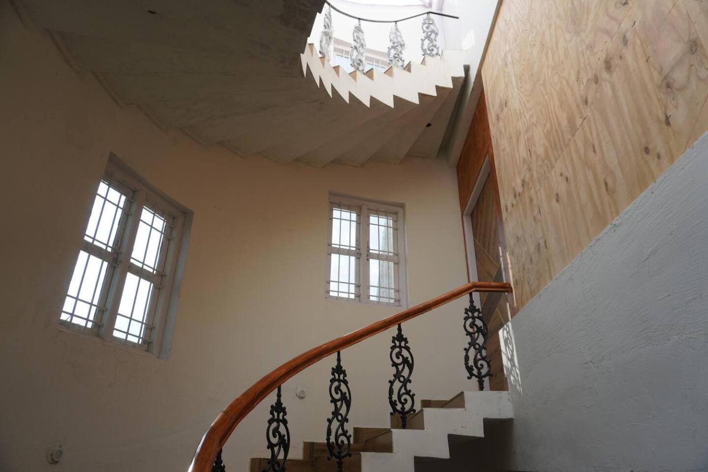 Armann Farmstay - A luxury getaway with beautiful views of Nandi Hills view 3