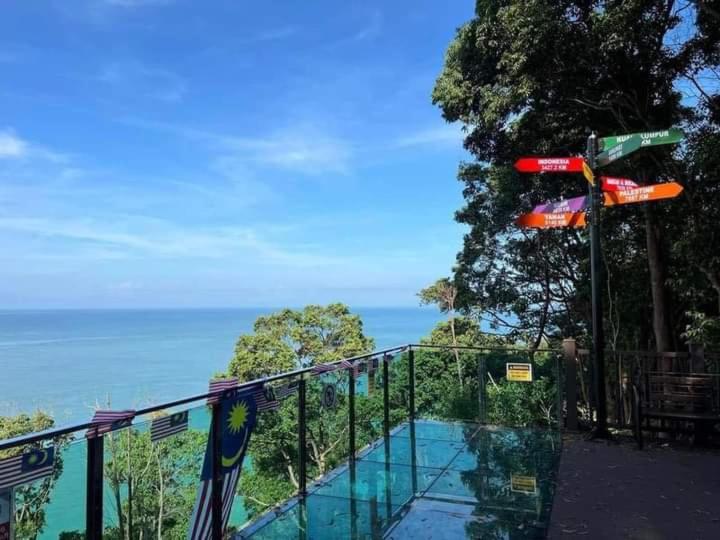Bazin Homestay Teluk Kemang photo 2