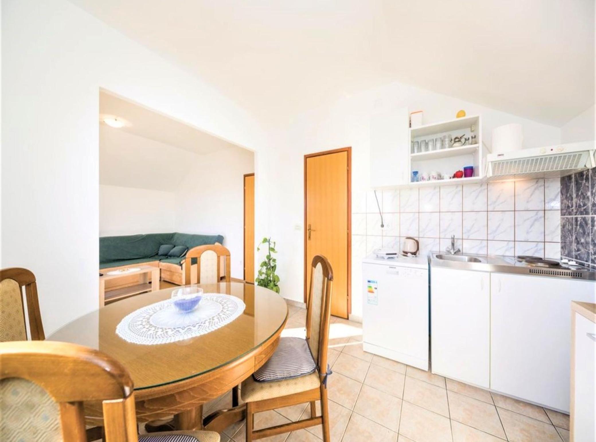 Trogir Comfortable Apartment with Terrace