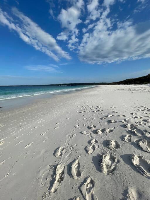 Starfish Beach House - WIFI - 5 min walk to beach