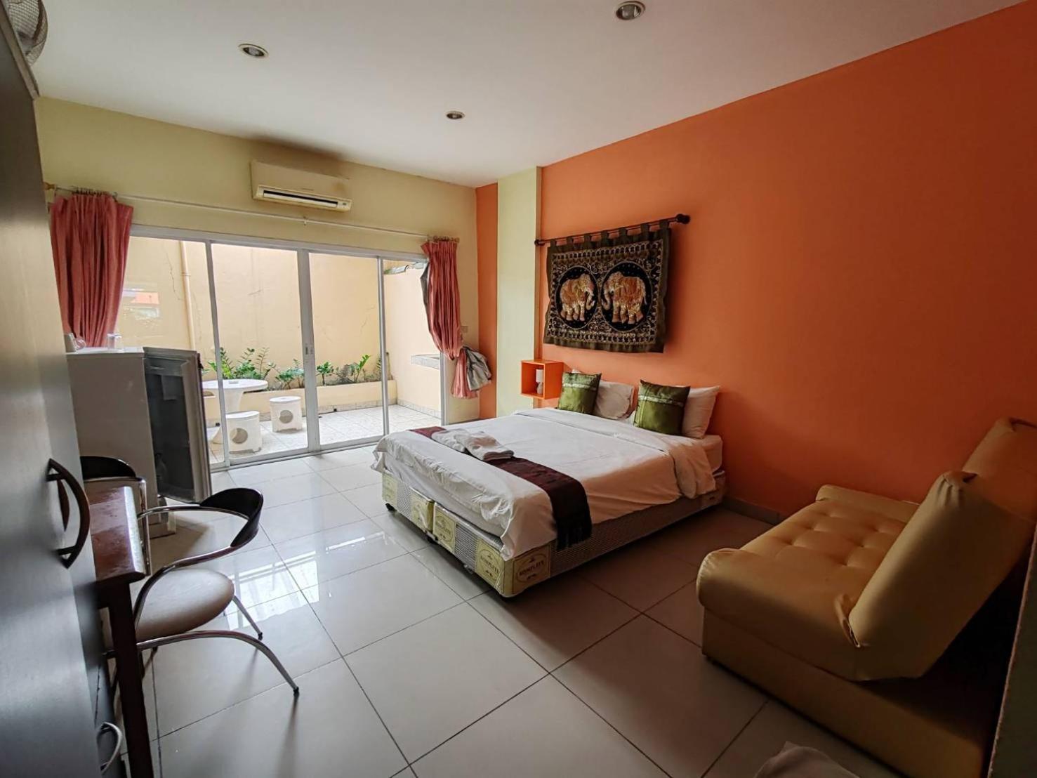 Jomtien Hostel