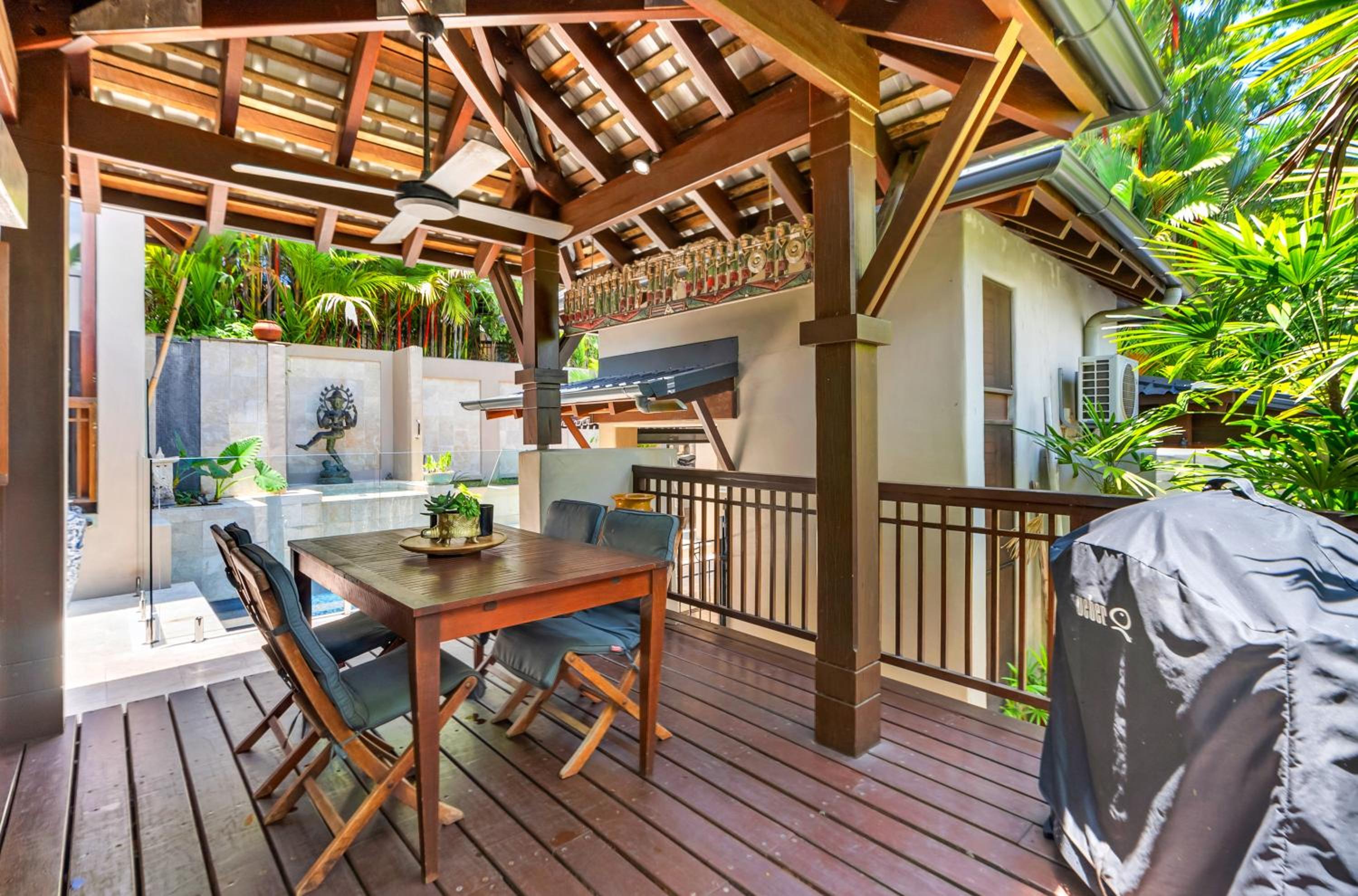 Far Pavilions - An Intimate Bali-style Haven