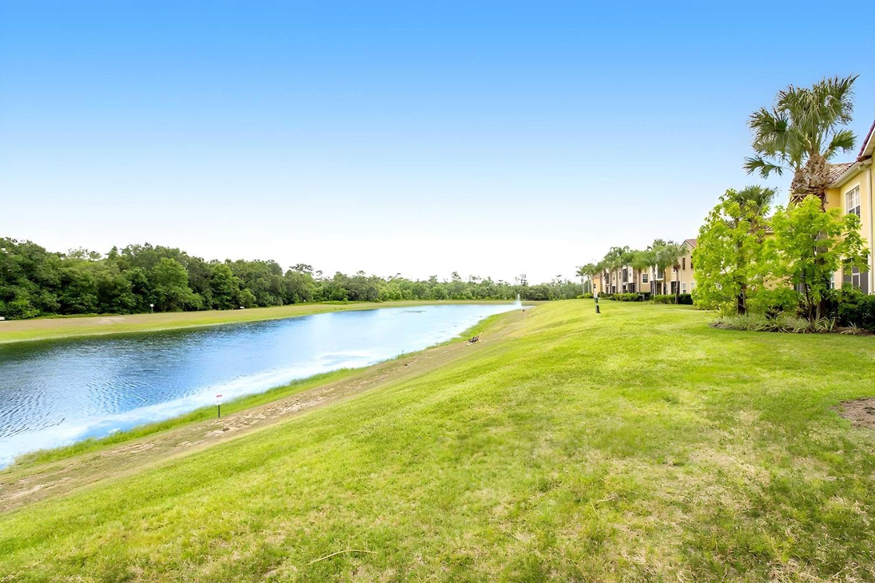 Tropical Bliss Hideaway - Clubhouse - Oakwater