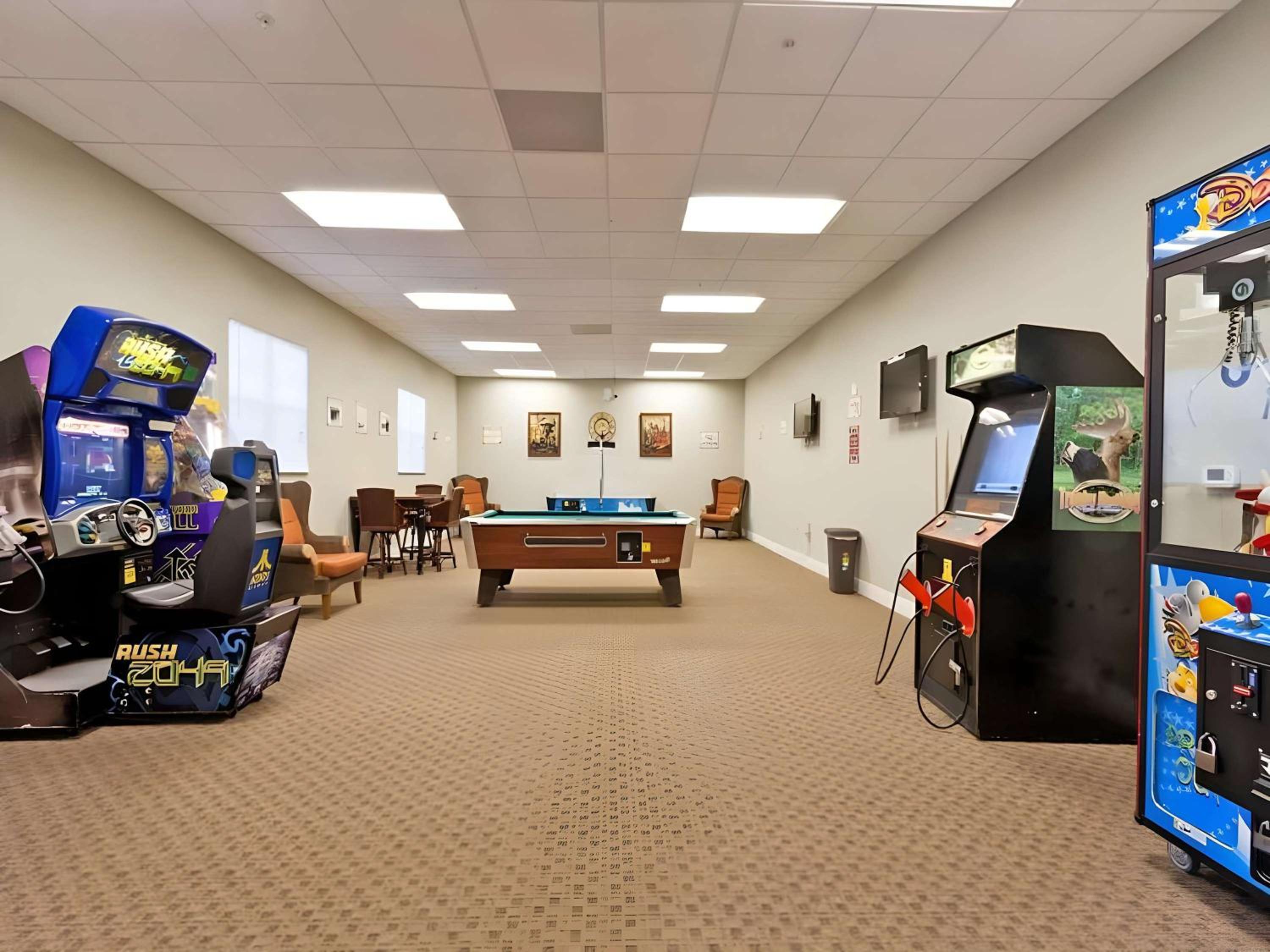 Tropical Bliss Hideaway - Clubhouse - Oakwater