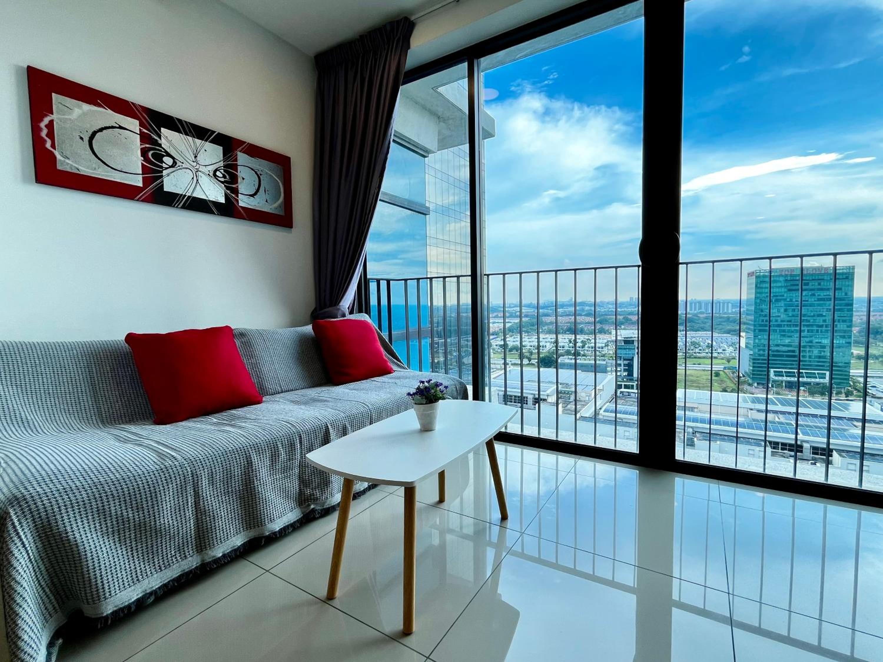 Setia Alam Nordic Trefoil 2 Bedrooms Home-Walk to Setia City Mall & & Setia City Convention Centre photo 2