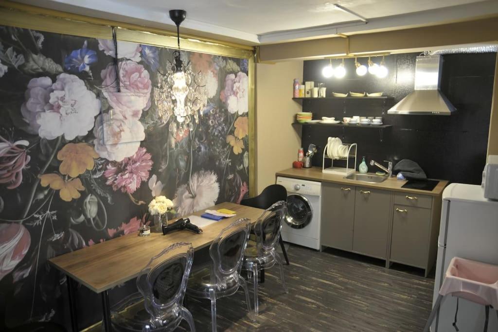 Private 3Brs Apartment in Center of Seoul view 2